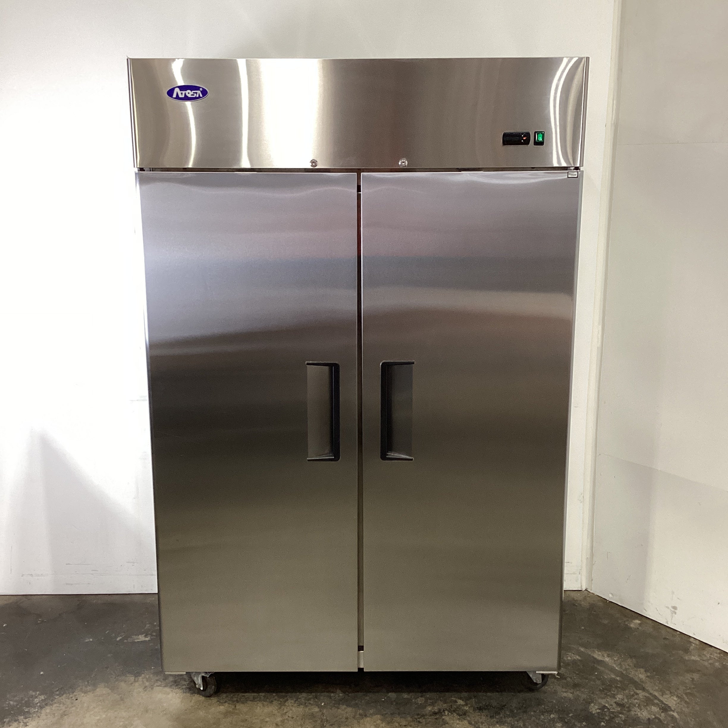 Atosa MBF8002GR Upright Freezer