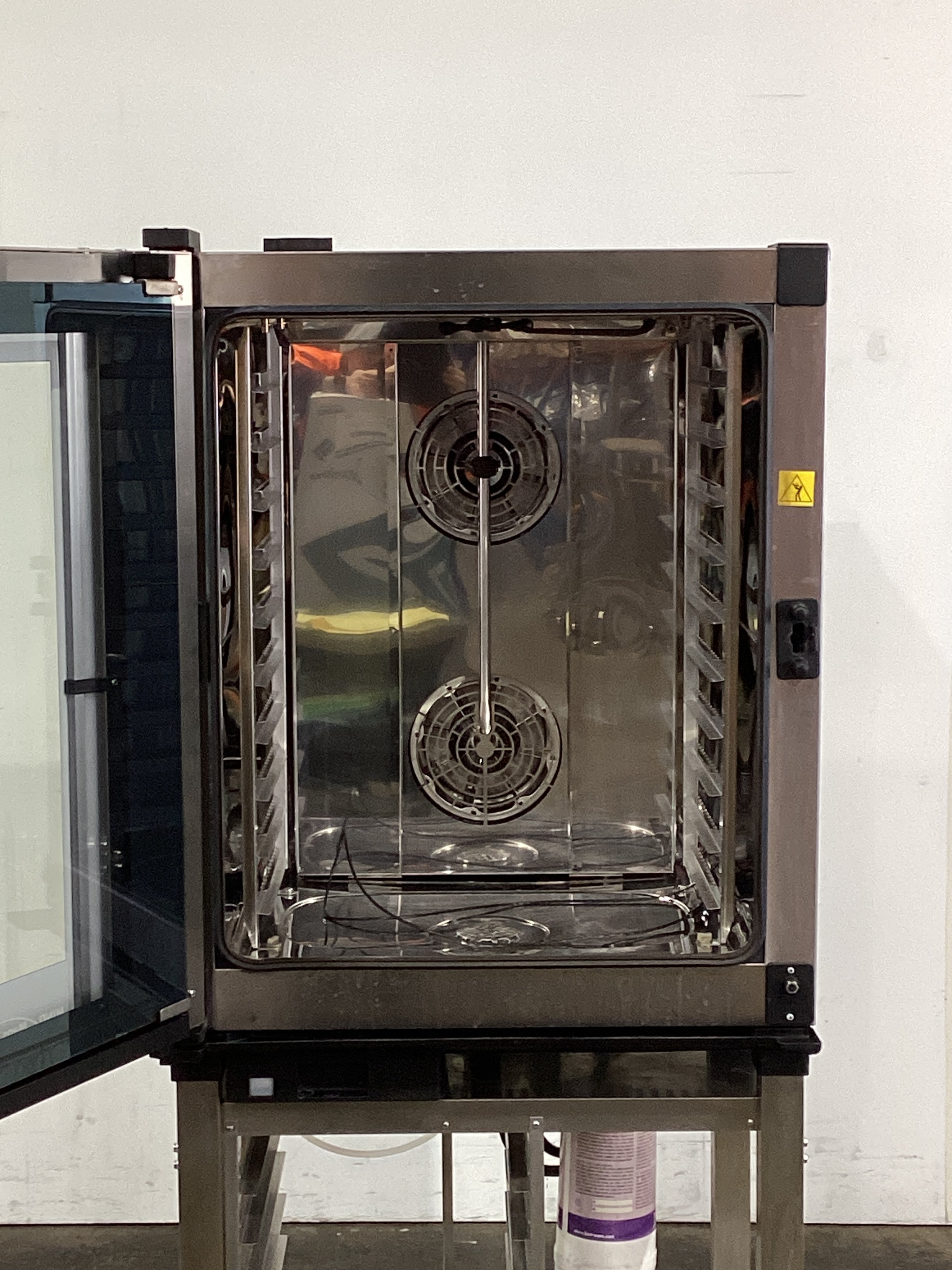 Unox XEVC-1011-E1RM Combi Oven + Stand
