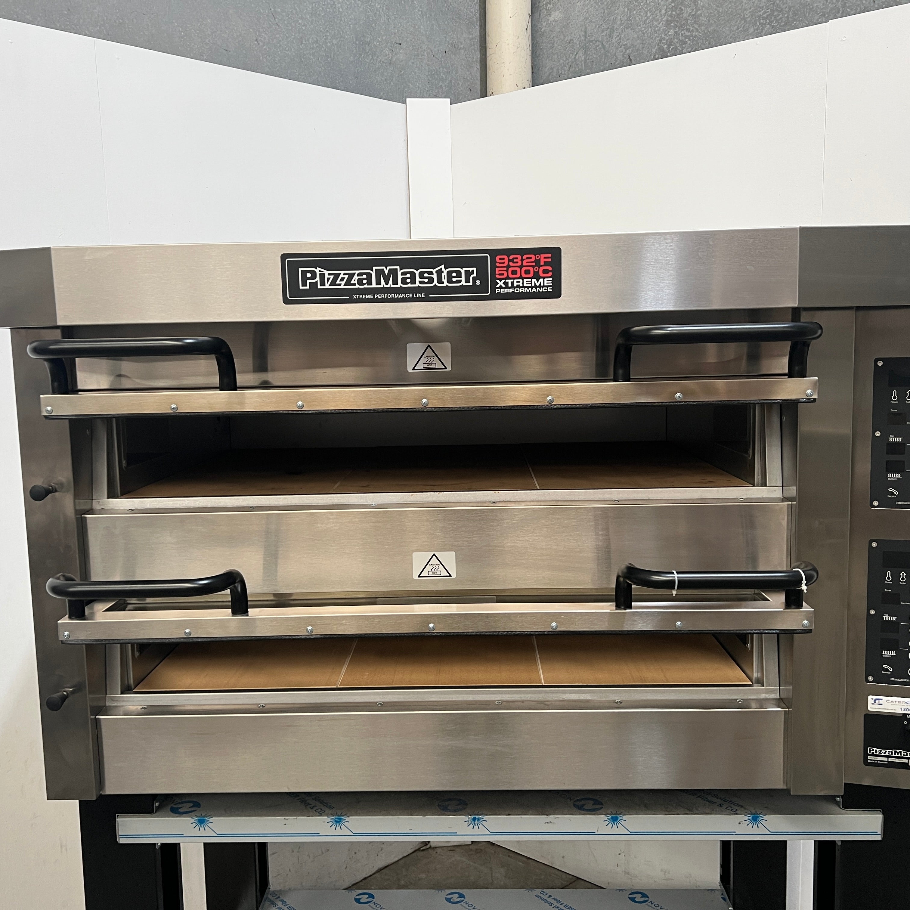 PizzaMaster PM 722ED Freestanding Pizza Oven
