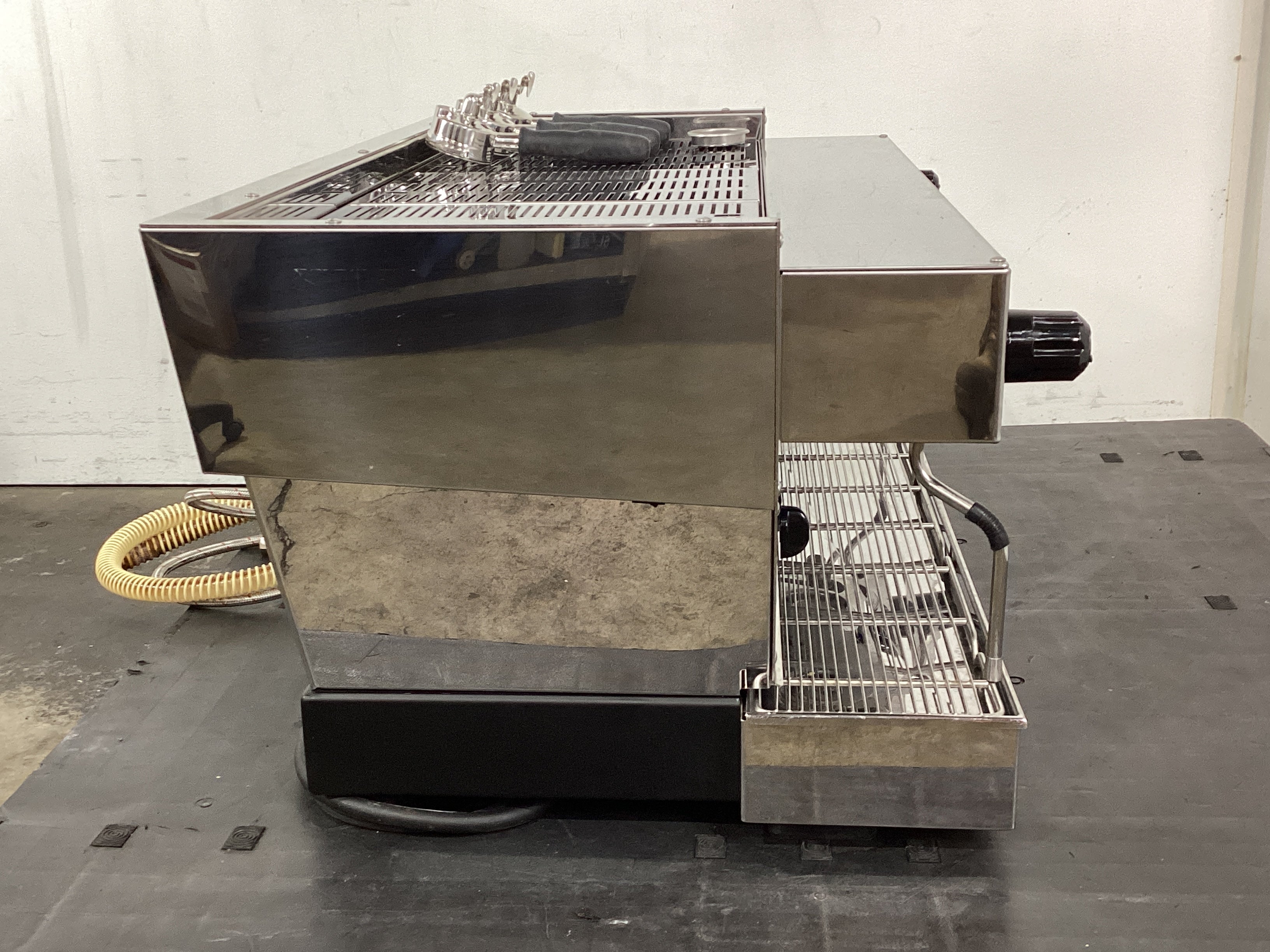La Marzocco 3AVHW 3 Group Coffee Machine
