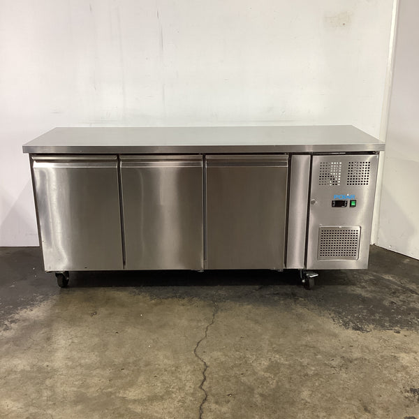 Polar G378-A-03 Undercounter Fridge