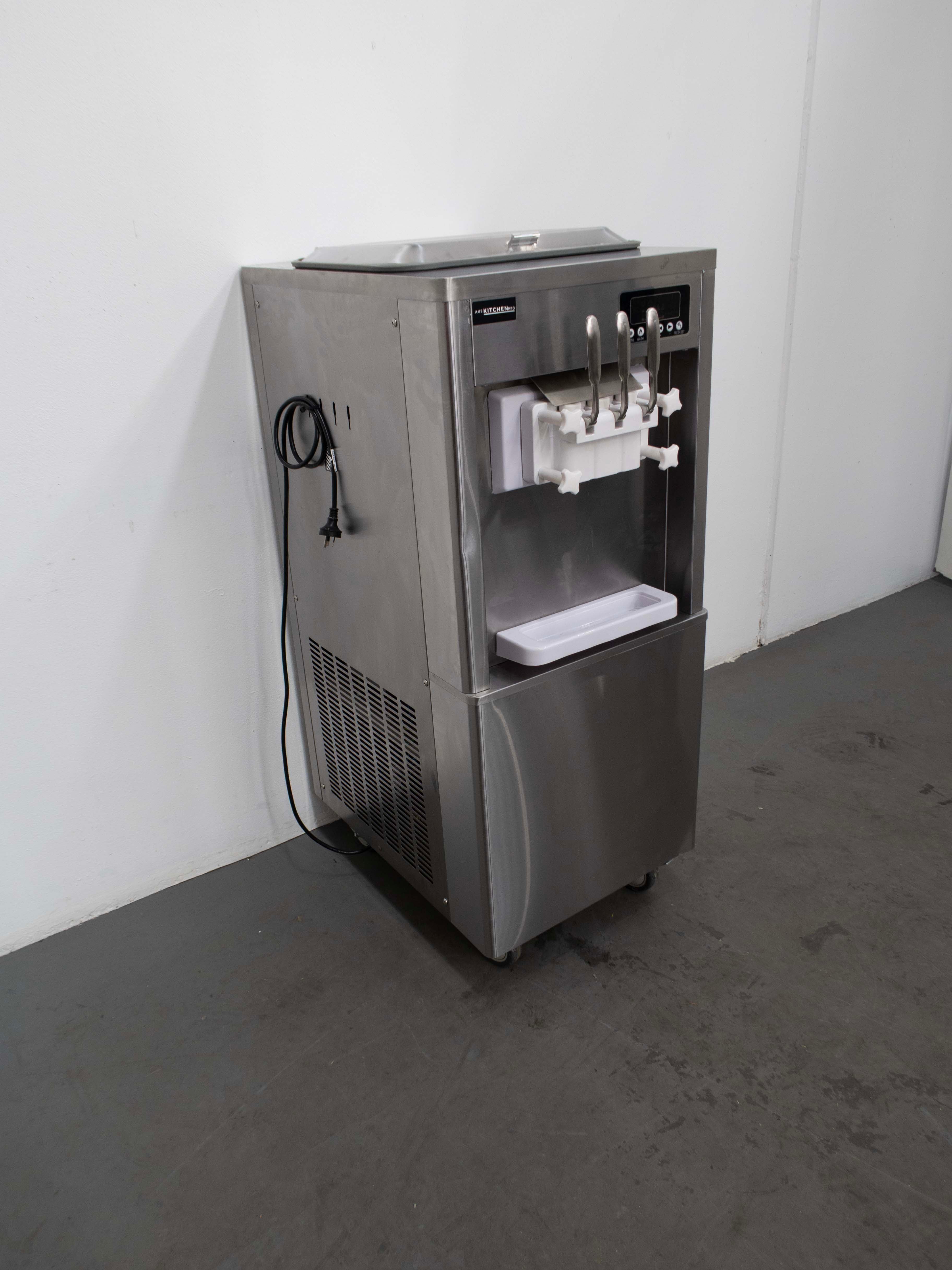 Aus Kitchen Pro AUSKPSSA22 Soft Serve Ice Cream Machine