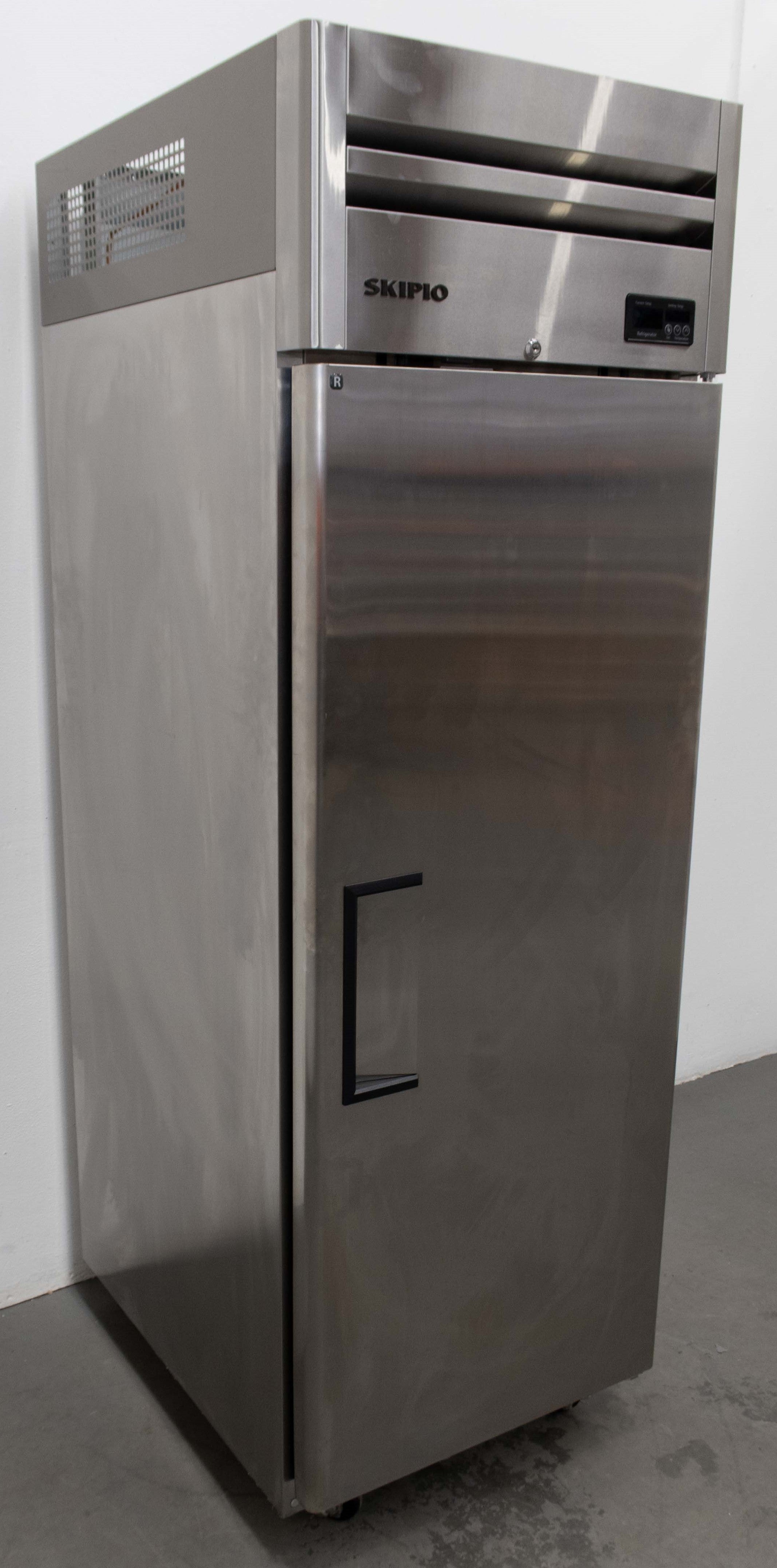 Skipio SRT25-1(2) Upright Fridge