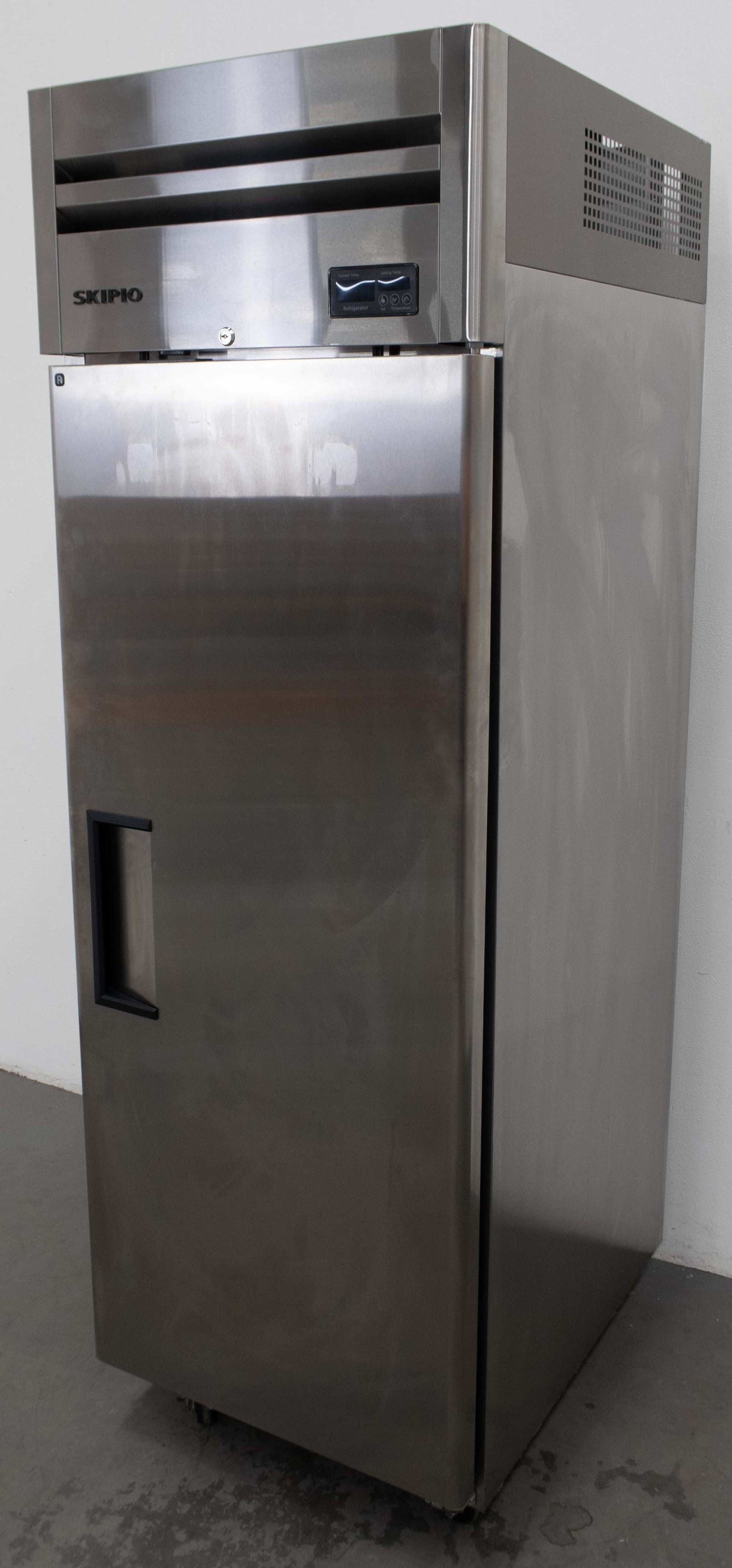 Skipio SRT25-1(2) Upright Fridge