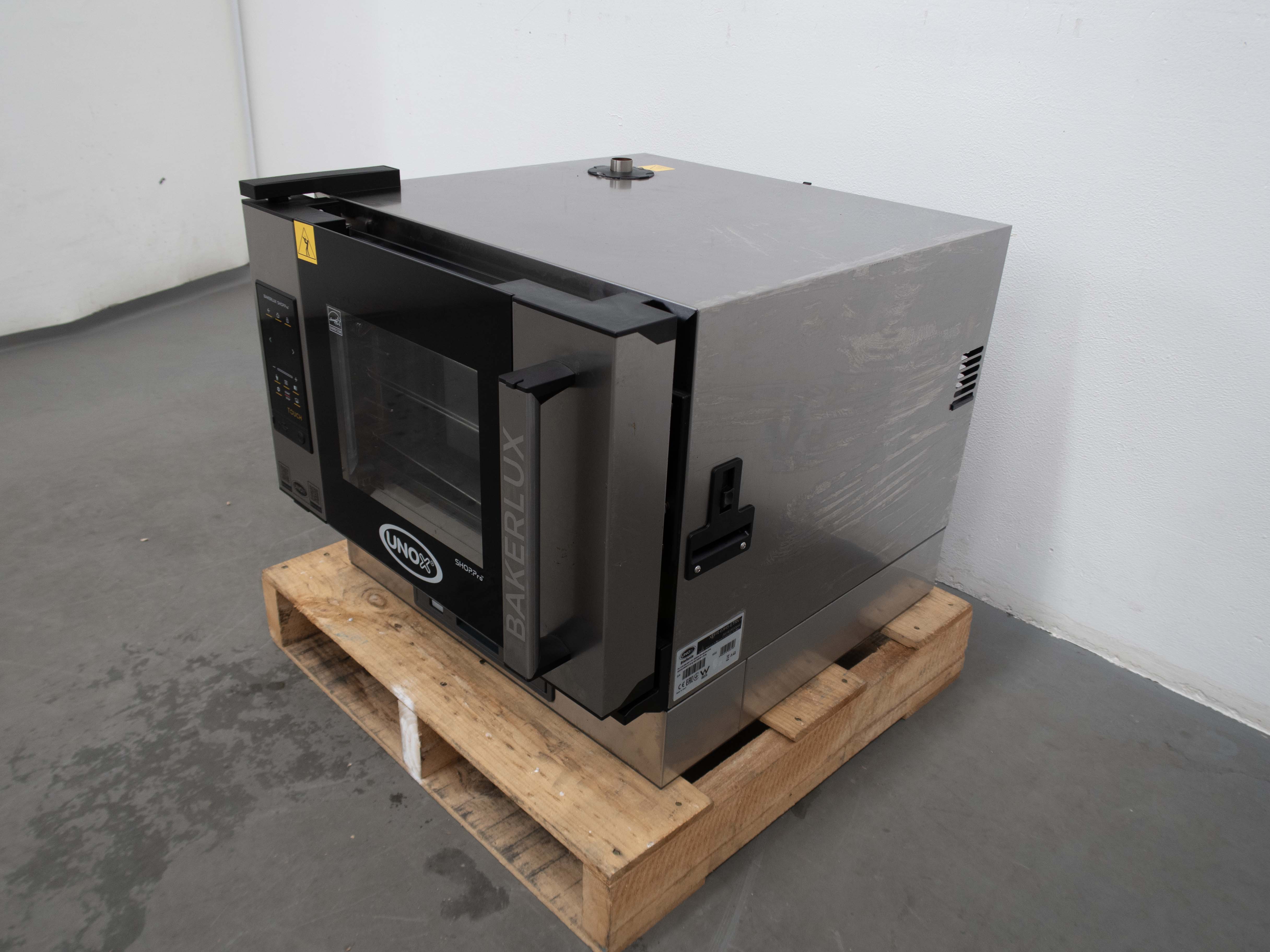 Unox XEFR-03HS-ETRV 3 Tray Convection Oven