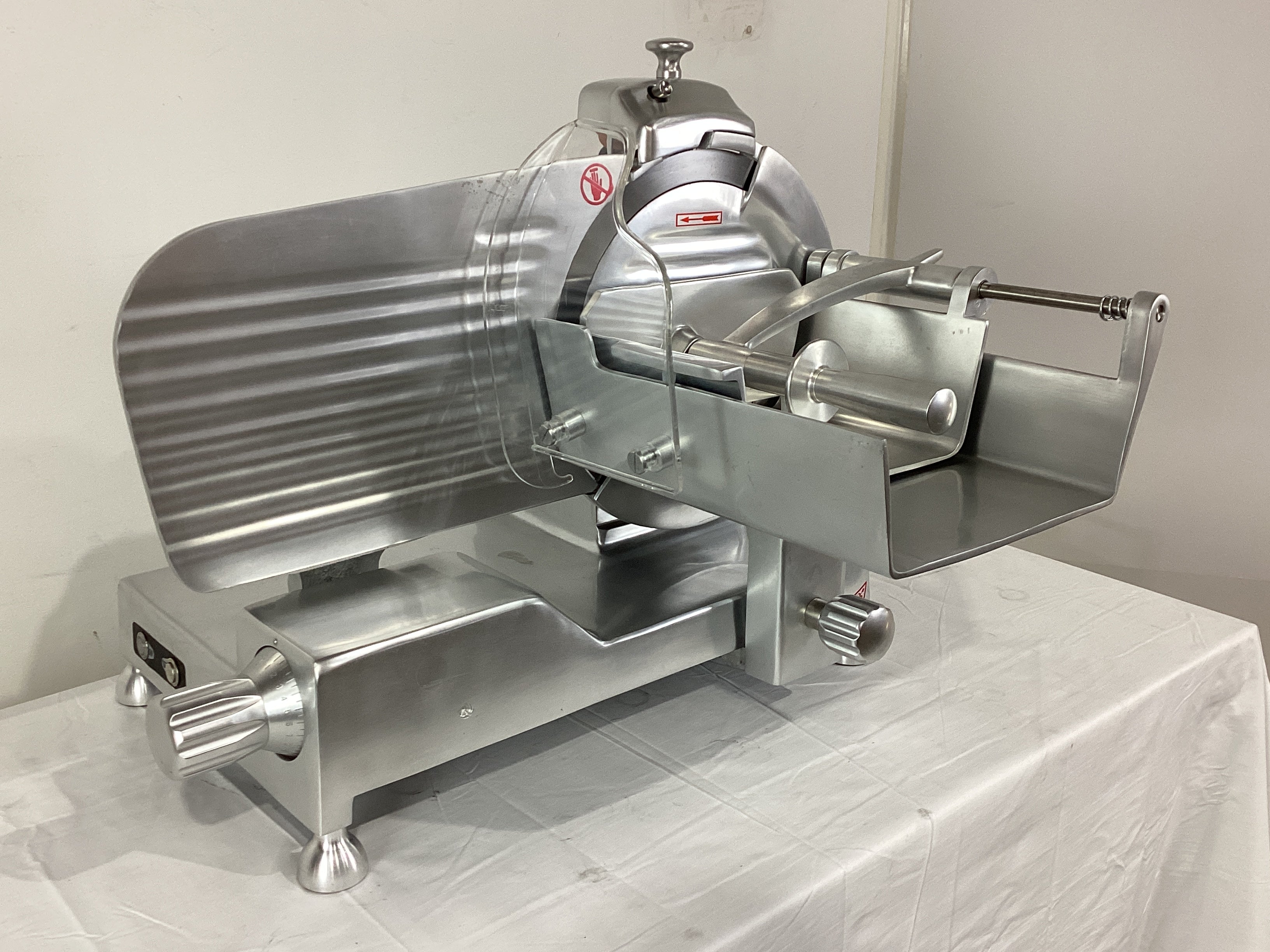 Matador HBS-300C Vertical Meat Slicer
