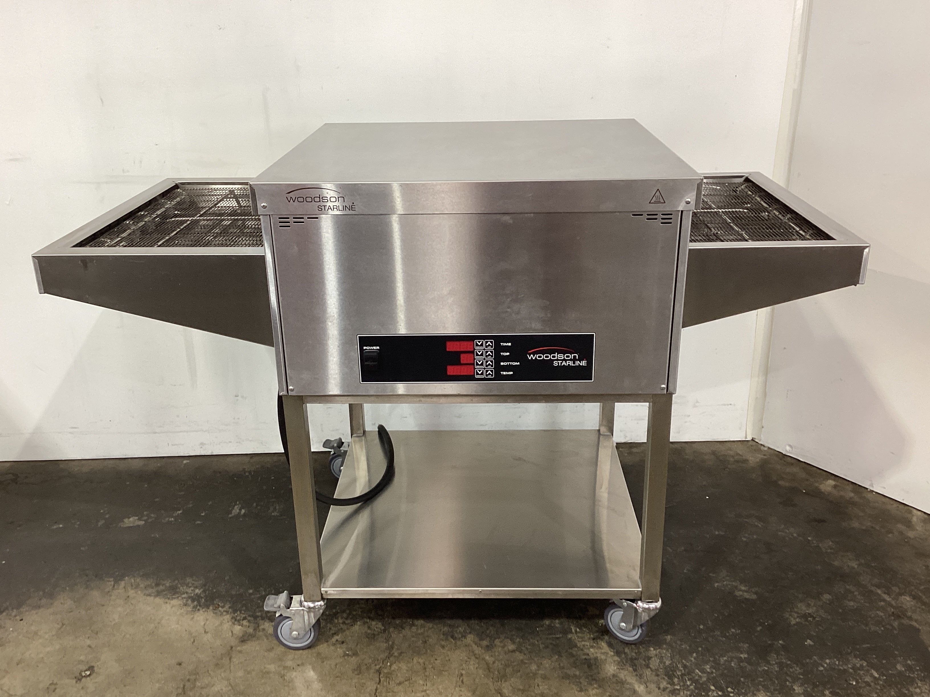 Woodson W.CVP.C.24E Pizza Conveyor Oven