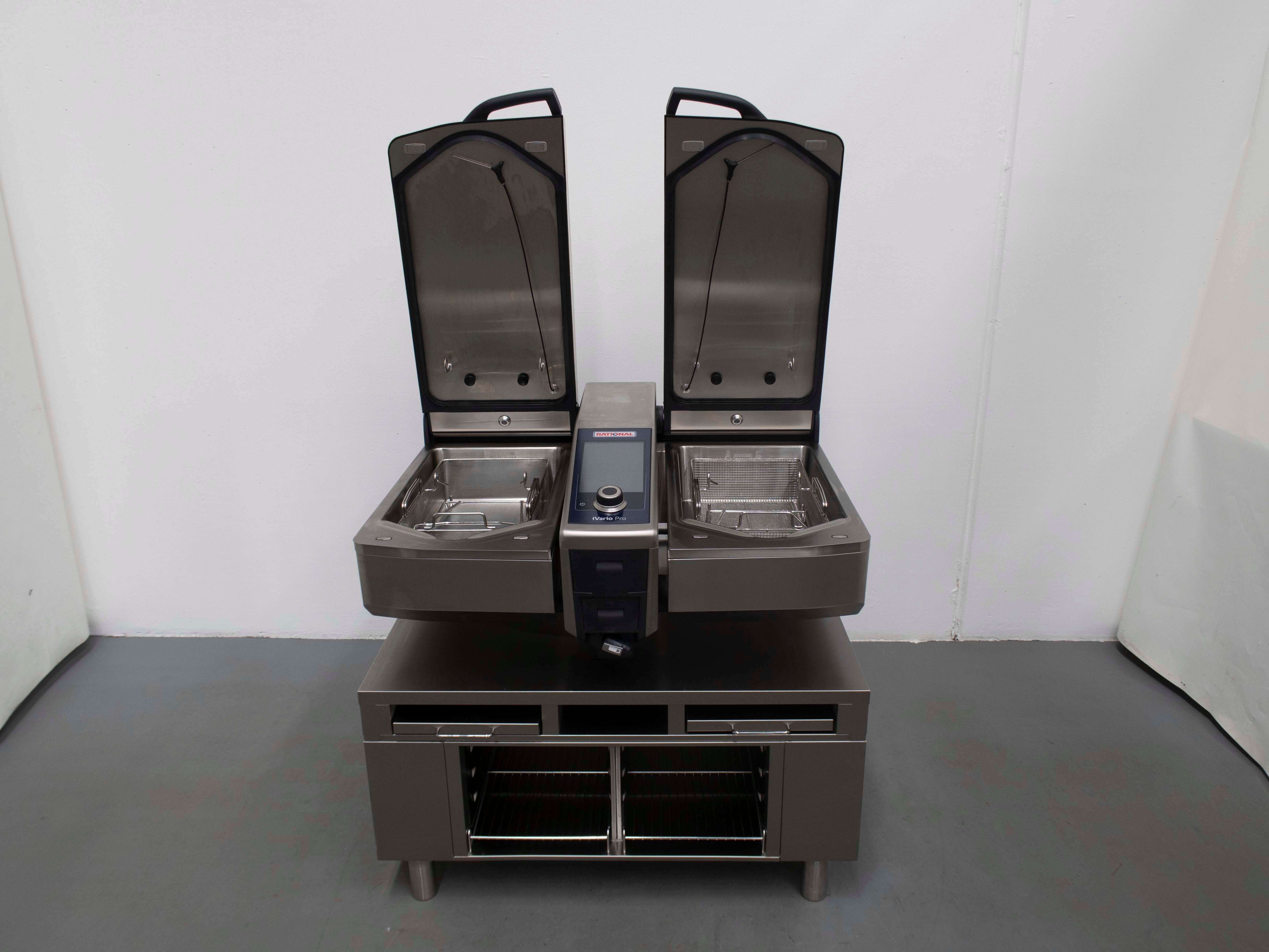 Rational IVP2-S-P-KIT Pressure Cooker