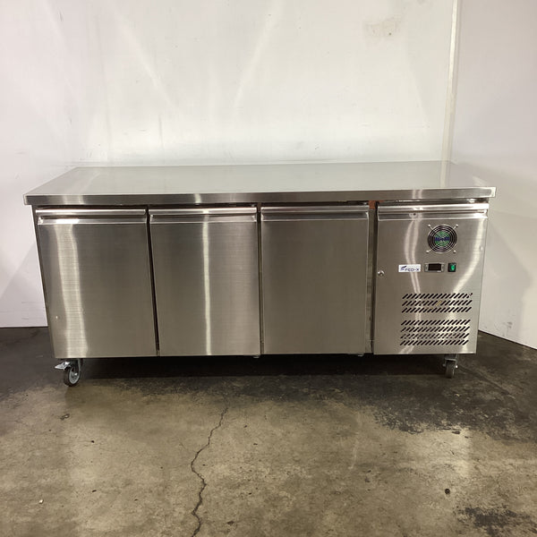 FED-X XUB7C18S3V Undercounter Fridge