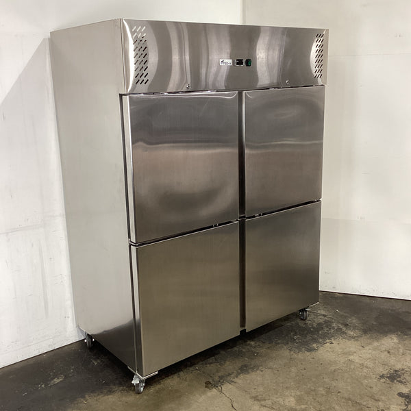 Federal XURF1410S2V Upright Freezer