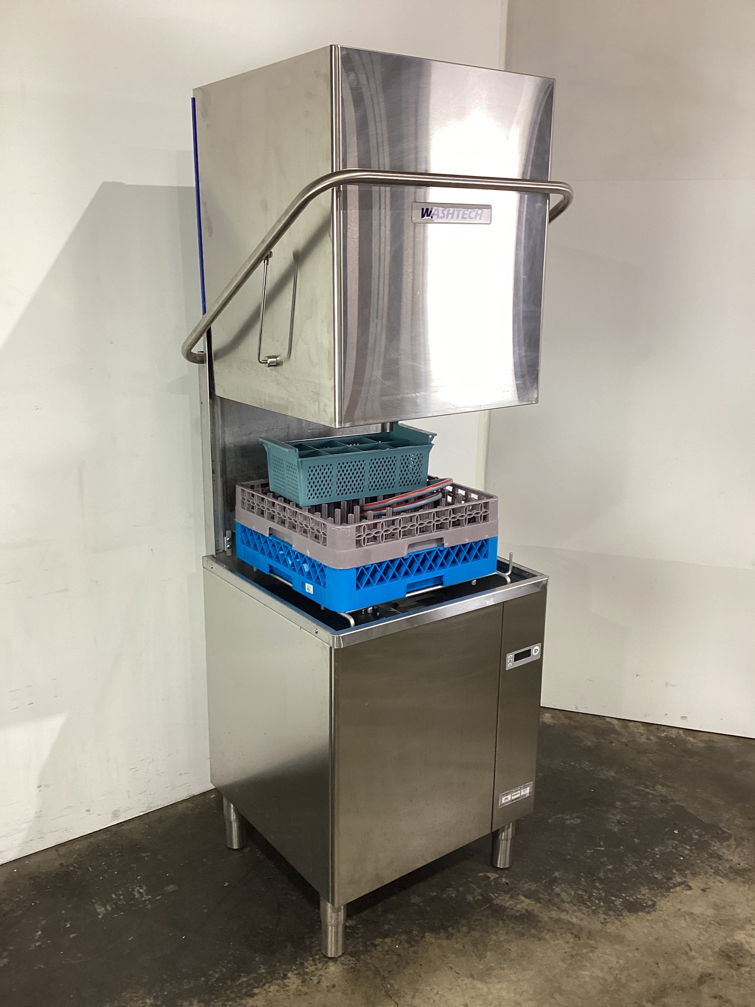 Washtech M2 Passthrough Dishwasher