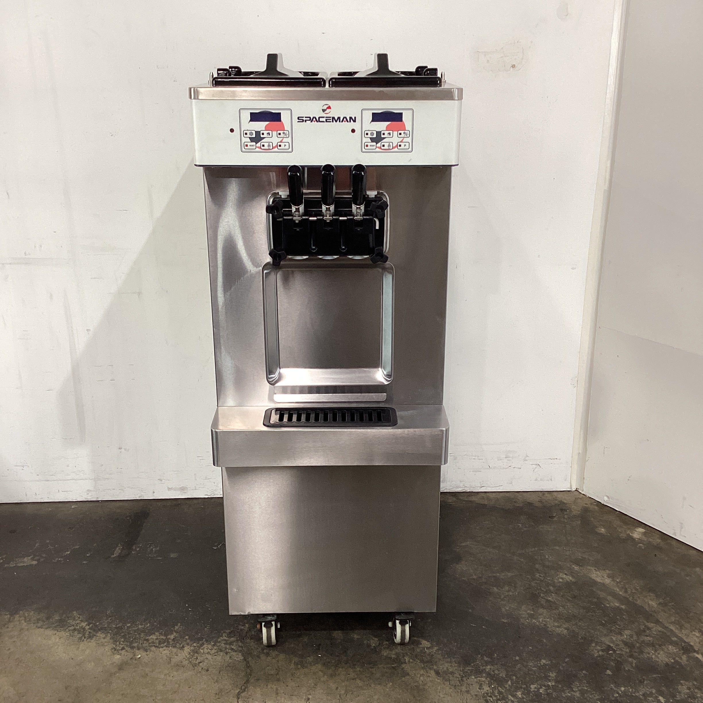 Spaceman 6250-C Soft Serve Ice Cream Machine