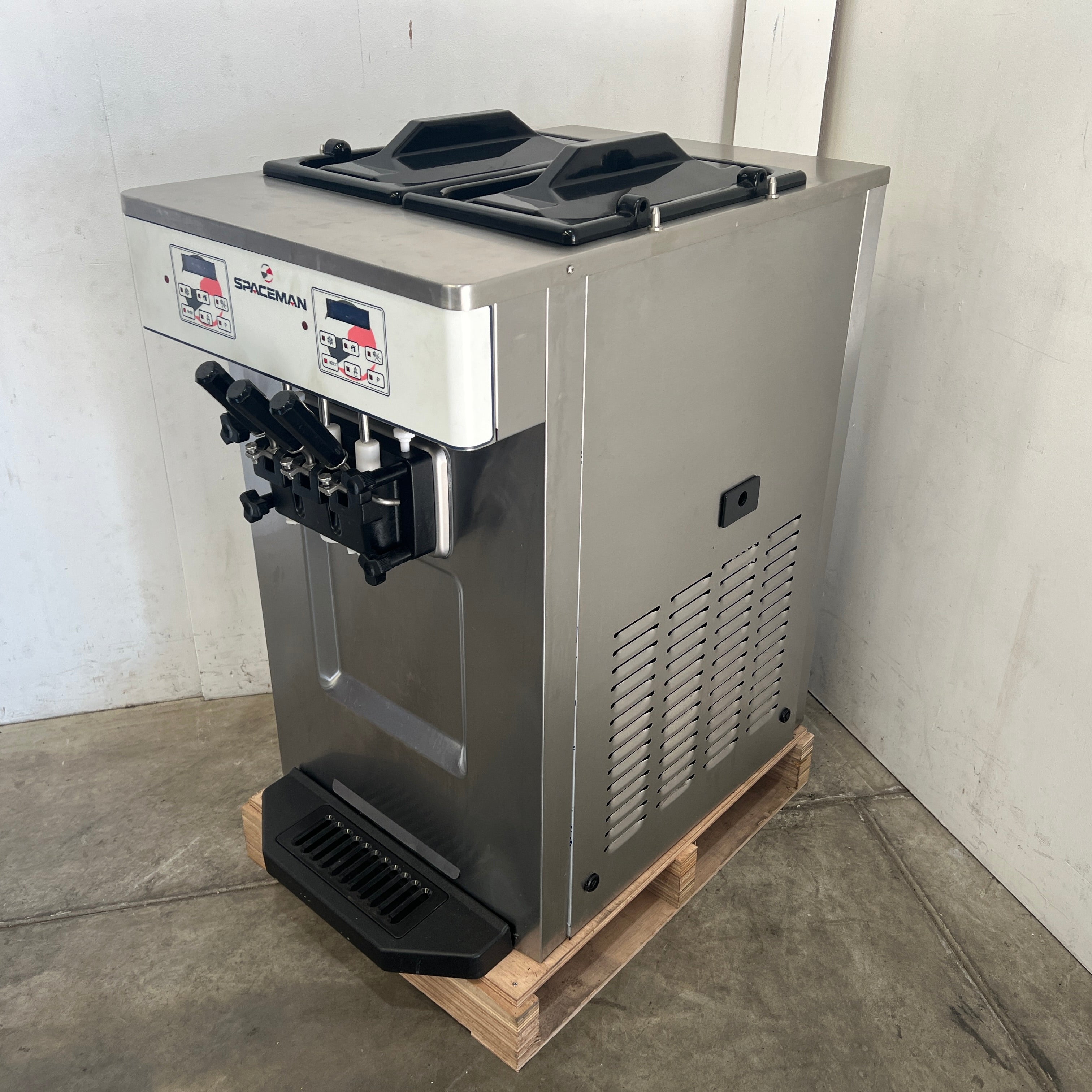 Spaceman 6235-C Ice Cream Machine