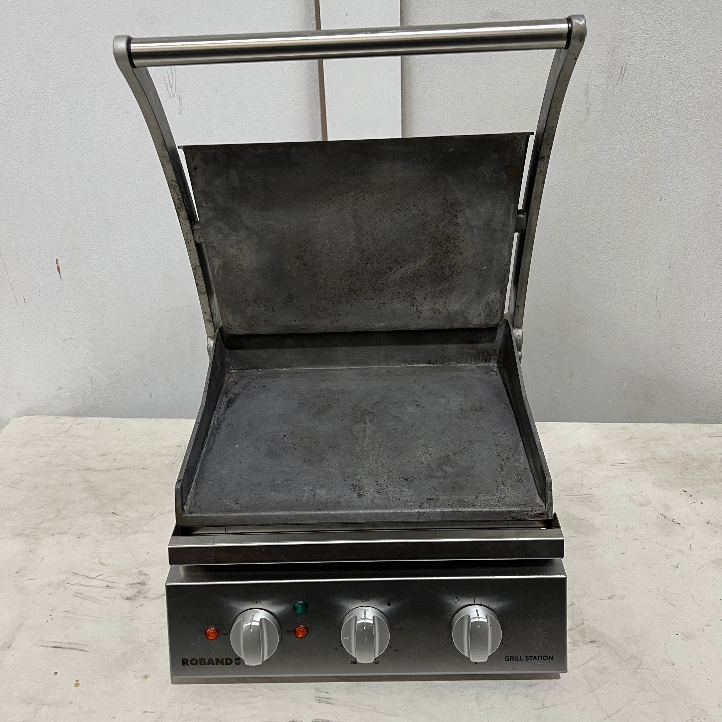 Roband GSA610S Grill Station