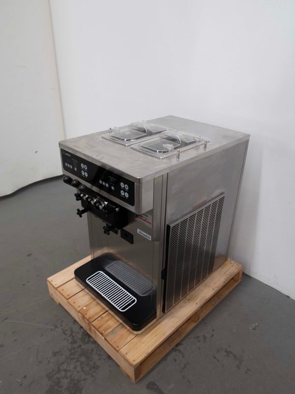 Icetro ISI-163TT Countertop Soft Serve Machine