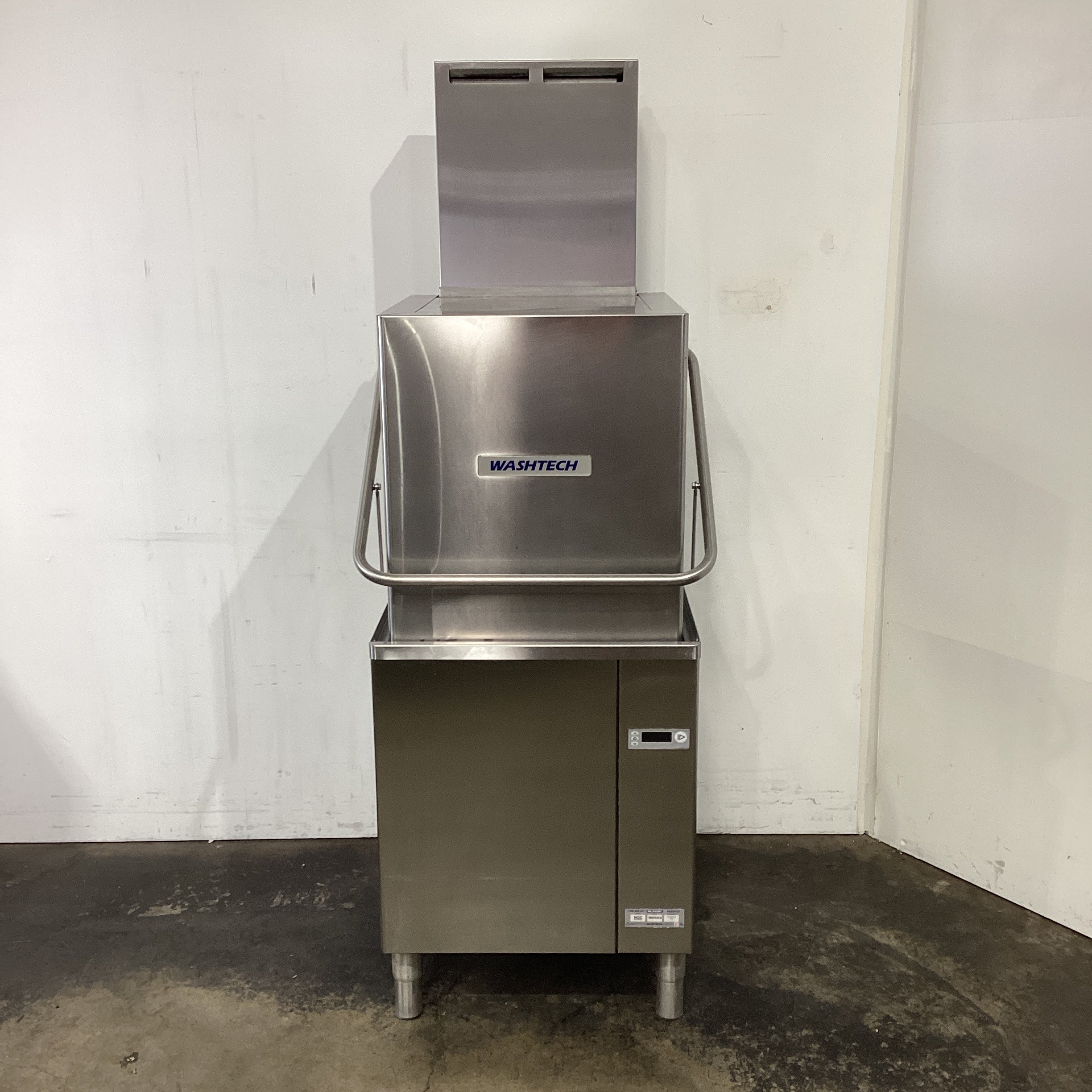 Washtech M2C Passthrough Dishwasher