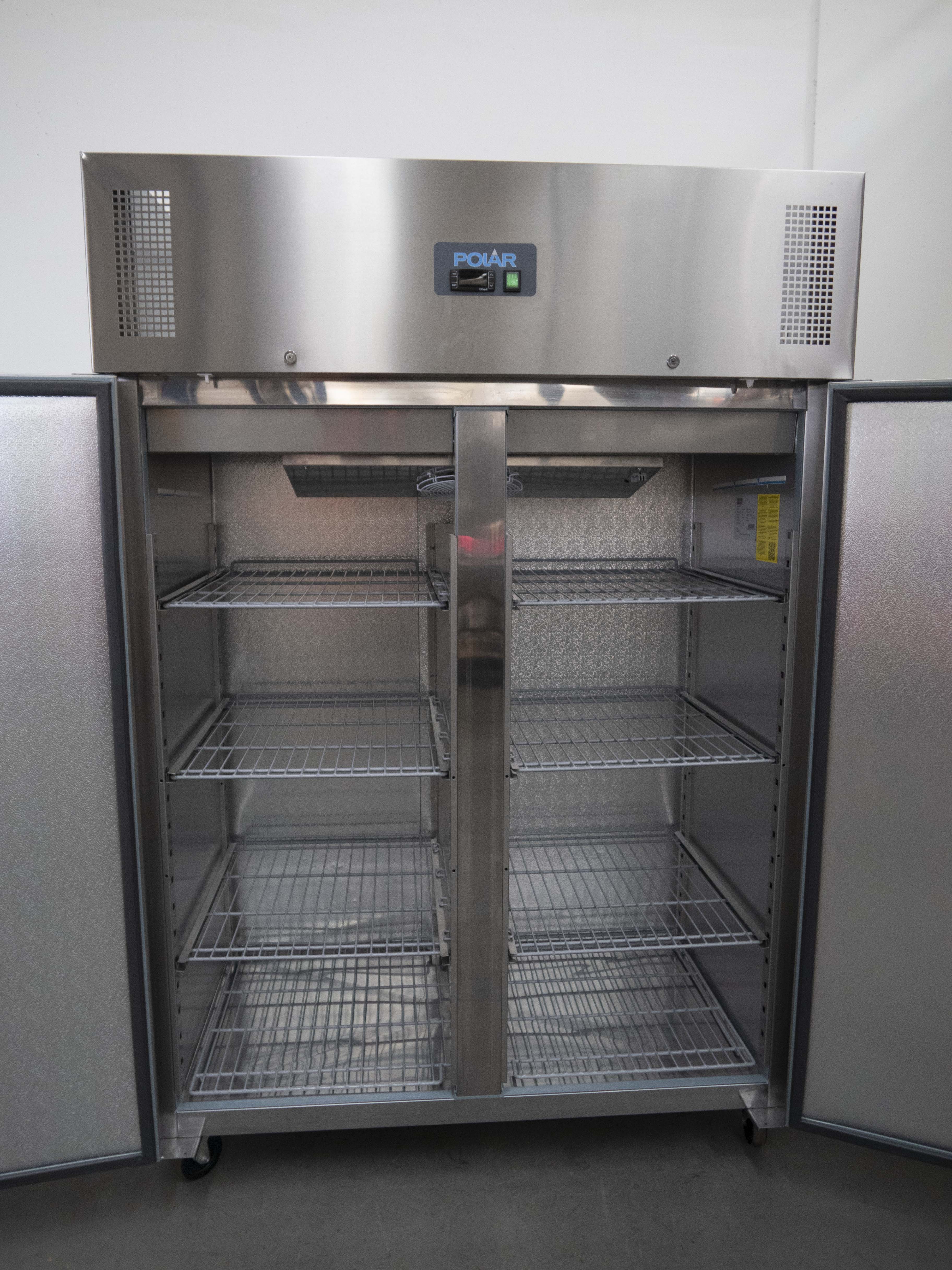 Polar DL896-A-03 Upright Fridge
