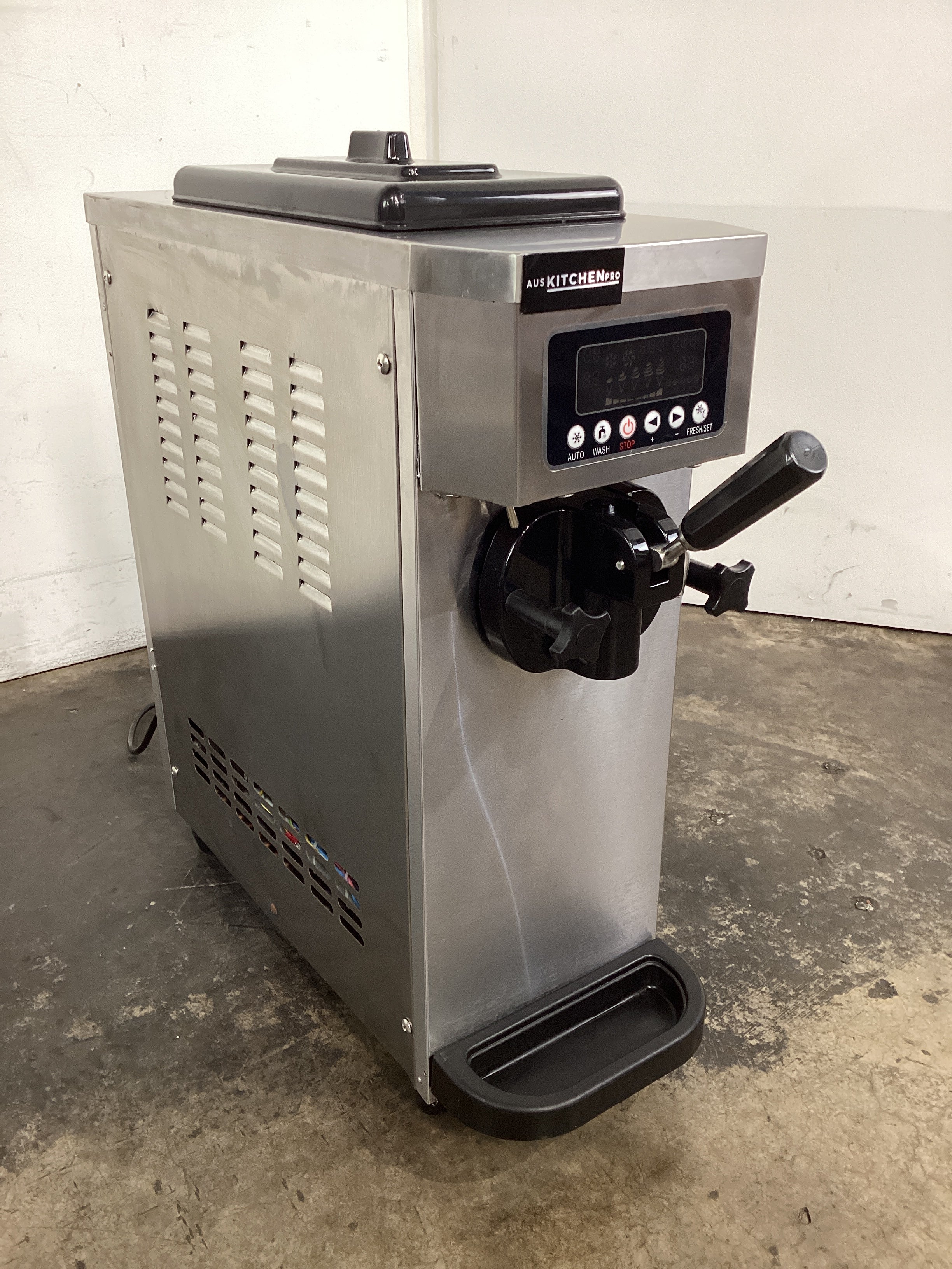 Aus Kitchen Pro AUSKPSSA116 Ice Cream Machine