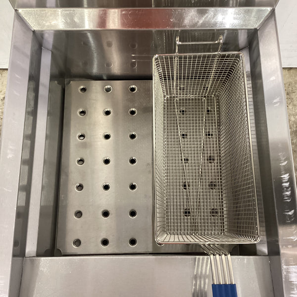 Blue Seal GT45 Fryer