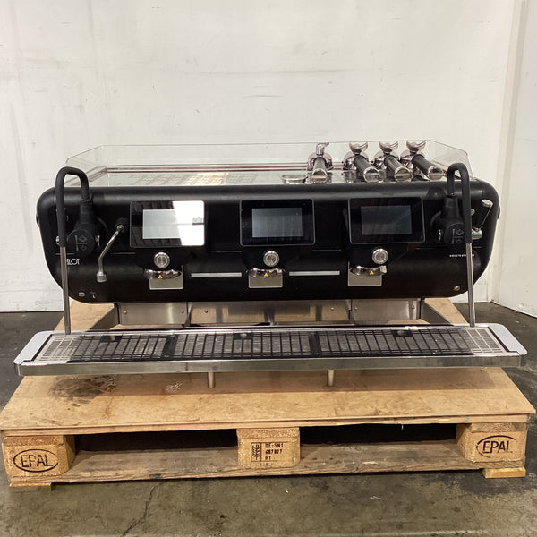 Astoria Pilot SAE./3-S2 3 Group Coffee Machine