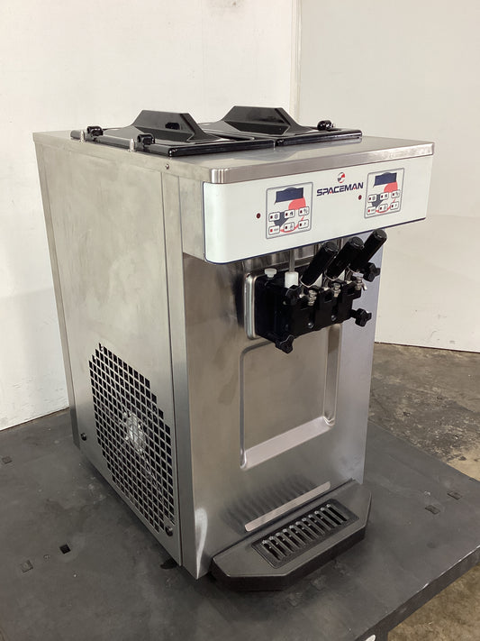 Spaceman 6235A-C Ice Cream Machine