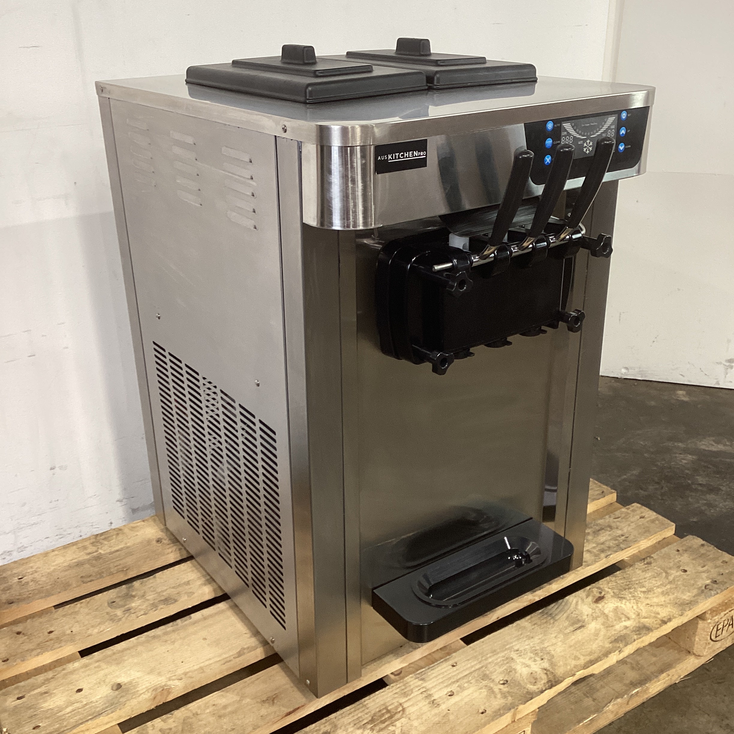 Aus Kitchen Pro AUSKPSS22AB Soft Serve Ice Cream Machine