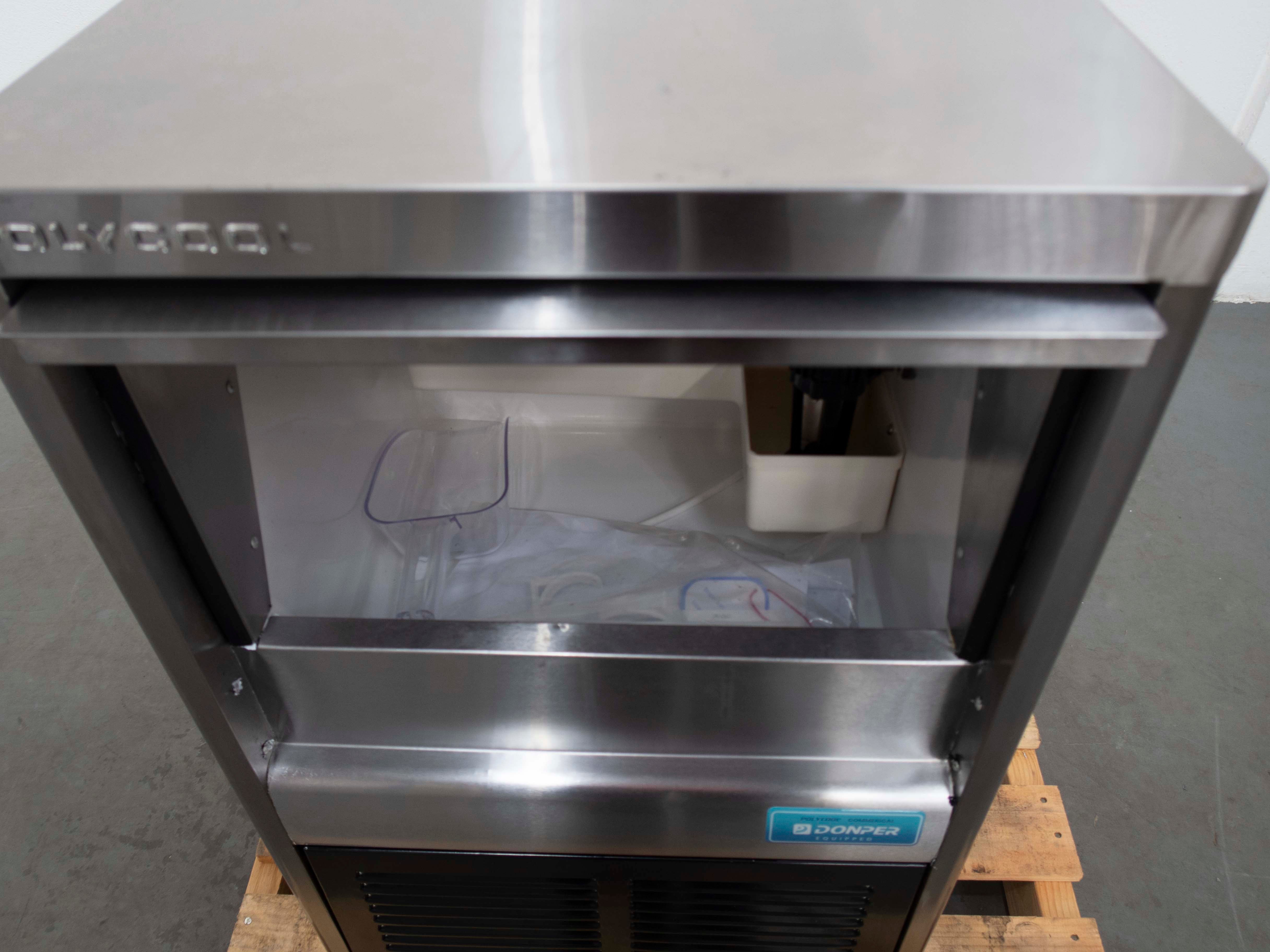Polycool IM-75L Ice Machine