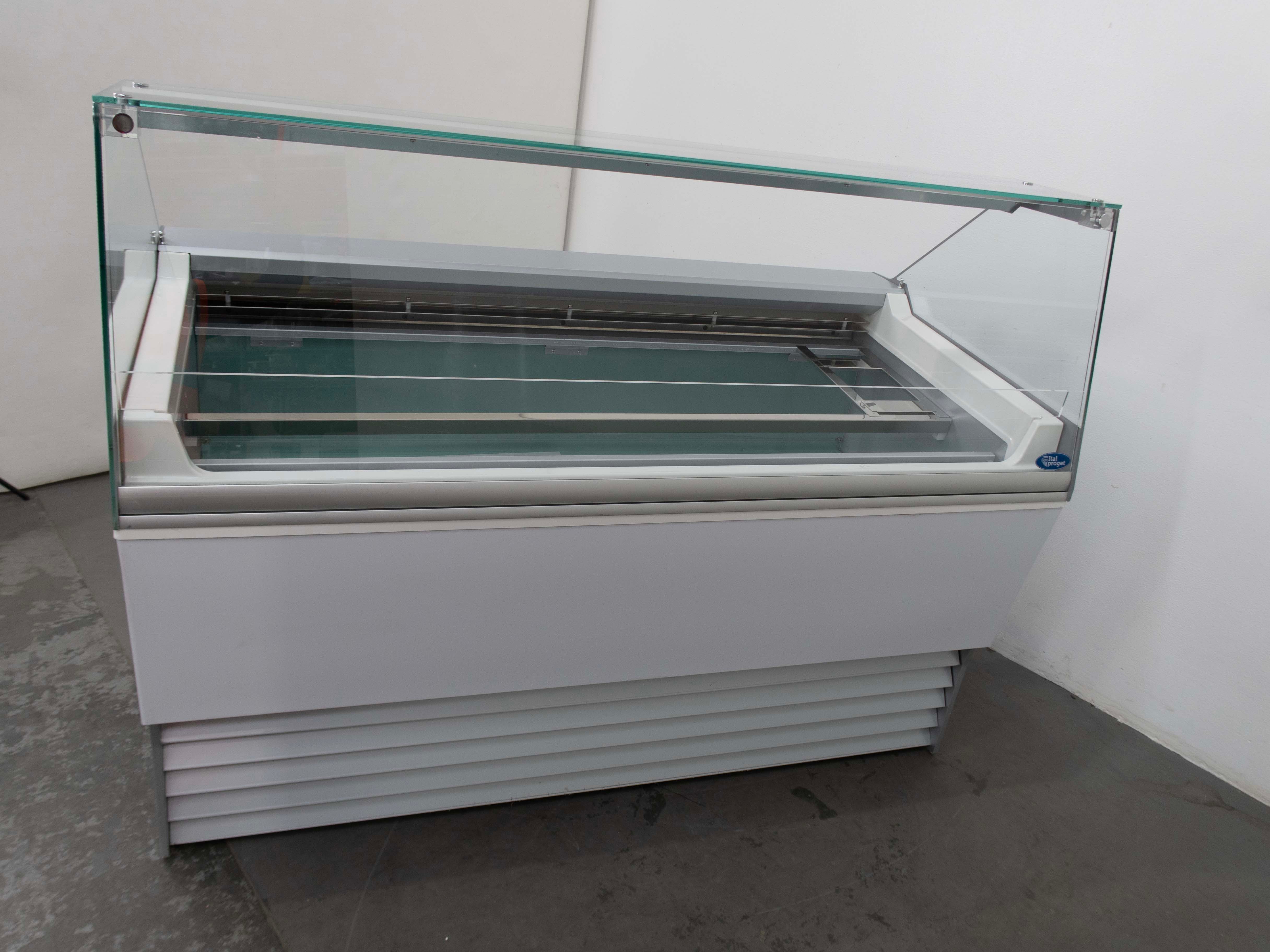 ItalProget Nova 13 Gelato Display