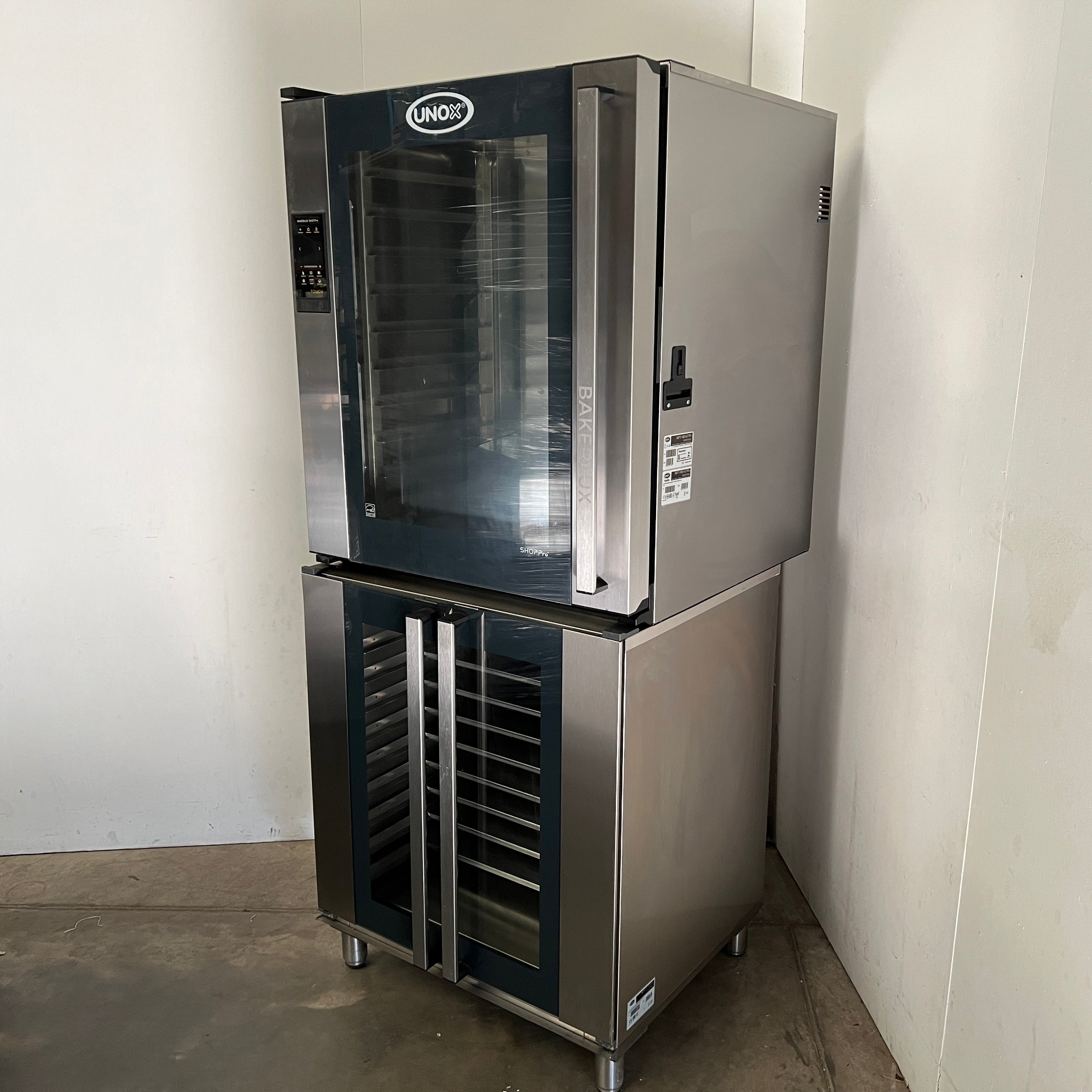 Unox XEFT-10EU-ETRV Convection Oven + Unox XEKPT-10EU-B Prover