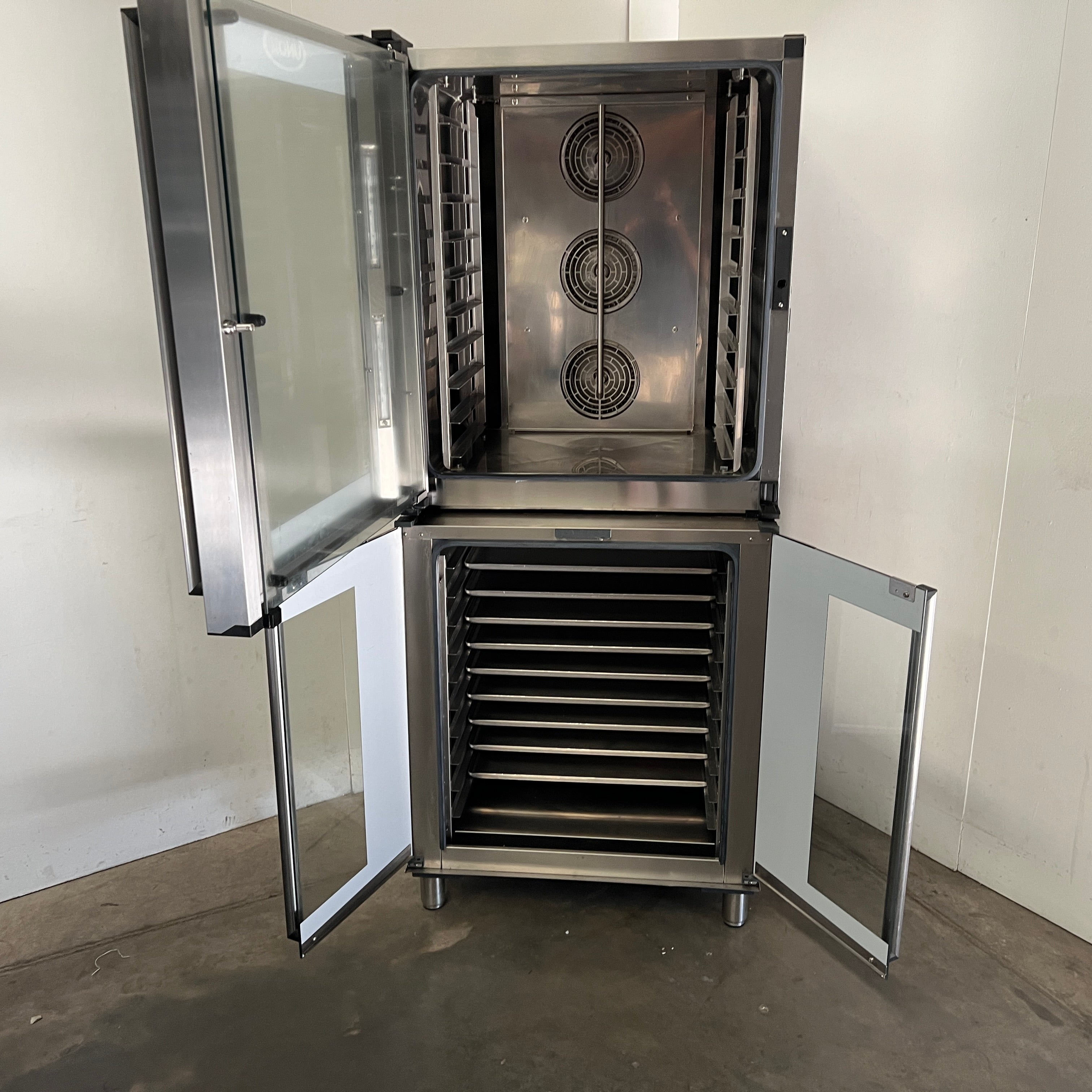 Unox XEFT-10EU-ETRV Convection Oven + Unox XEKPT-10EU-B Prover