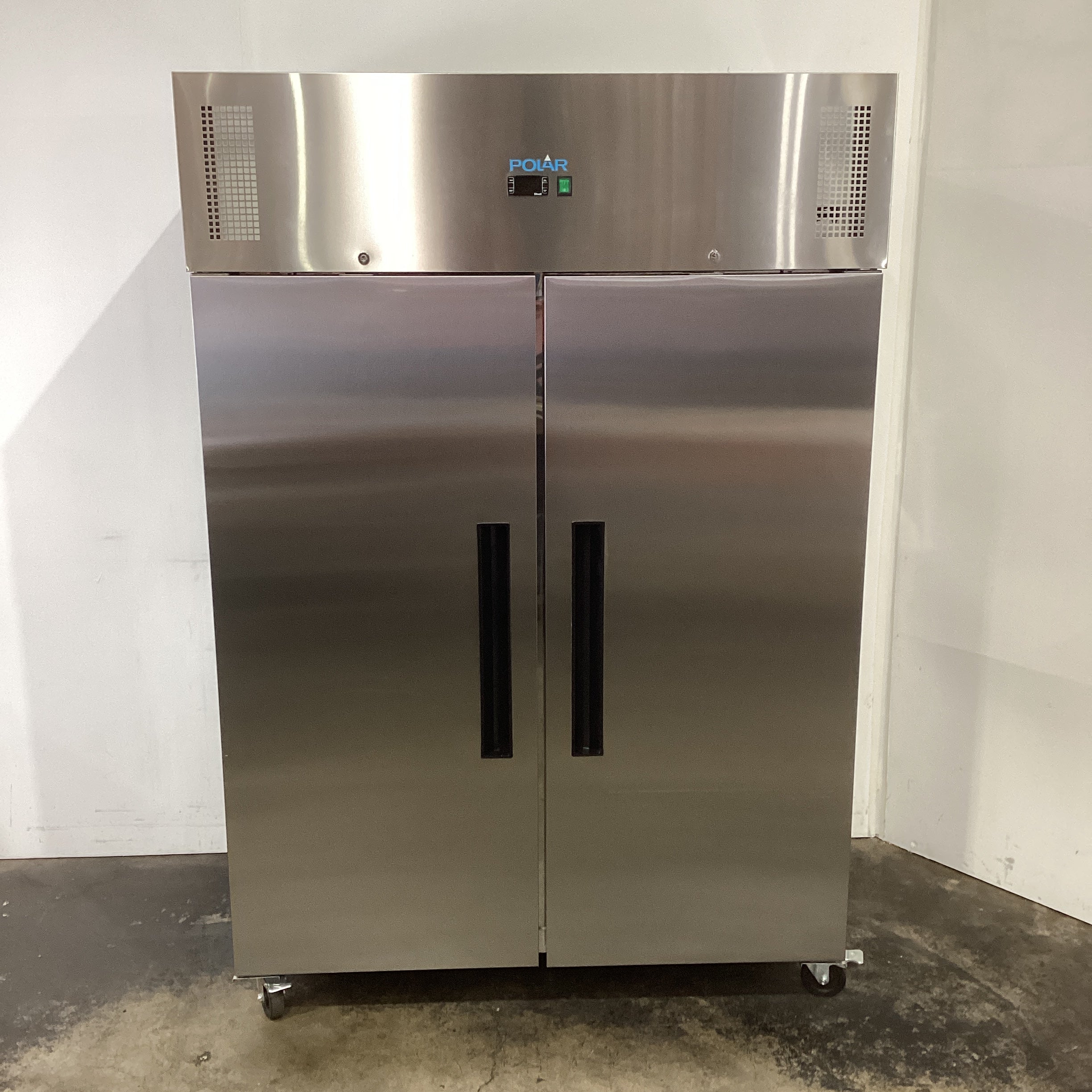 Polar DL896-A Upright Freezer