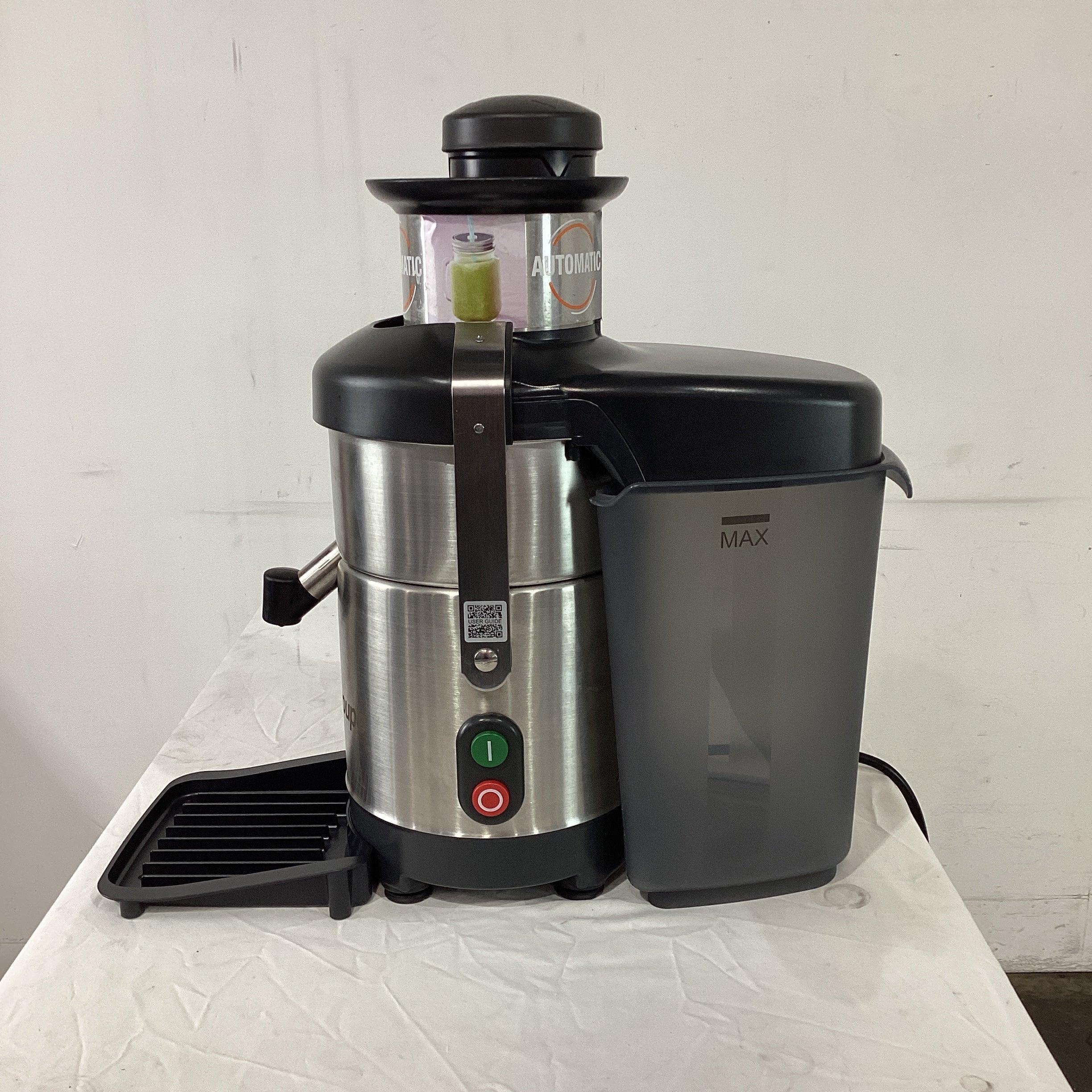 Robot Coupe  J80 Automatic Juice Extractor