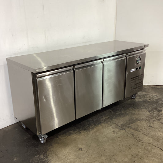 FED-X XUB6C18S3V Undercounter Fridge