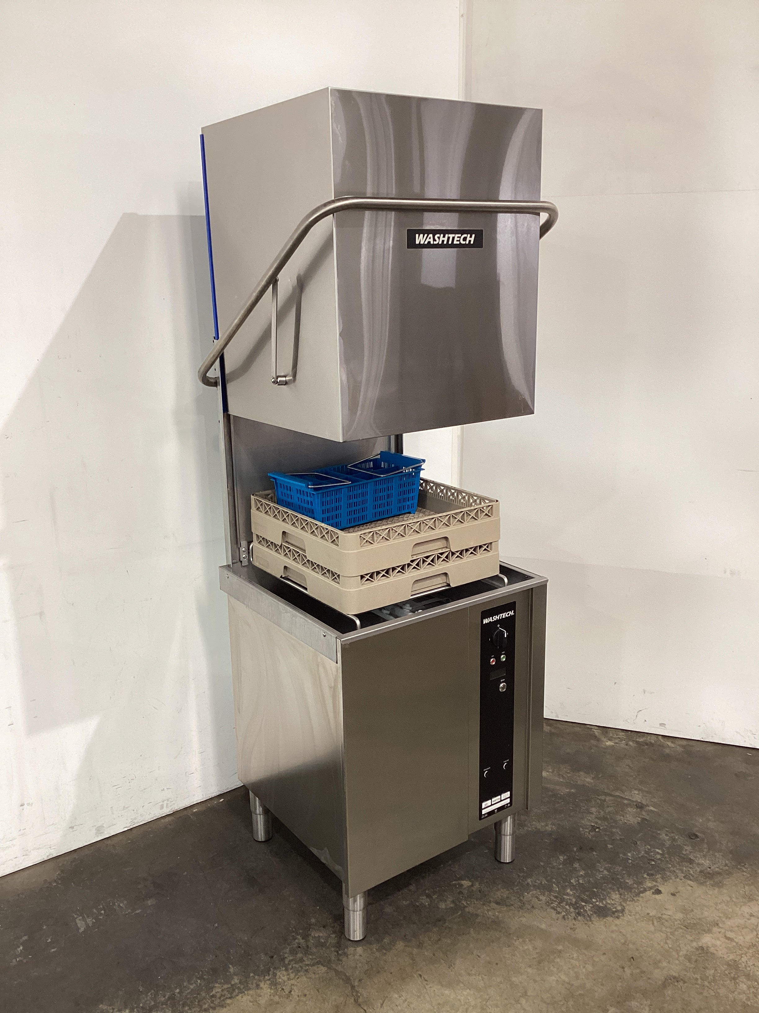 Washtech XP Passthrough Dishwasher