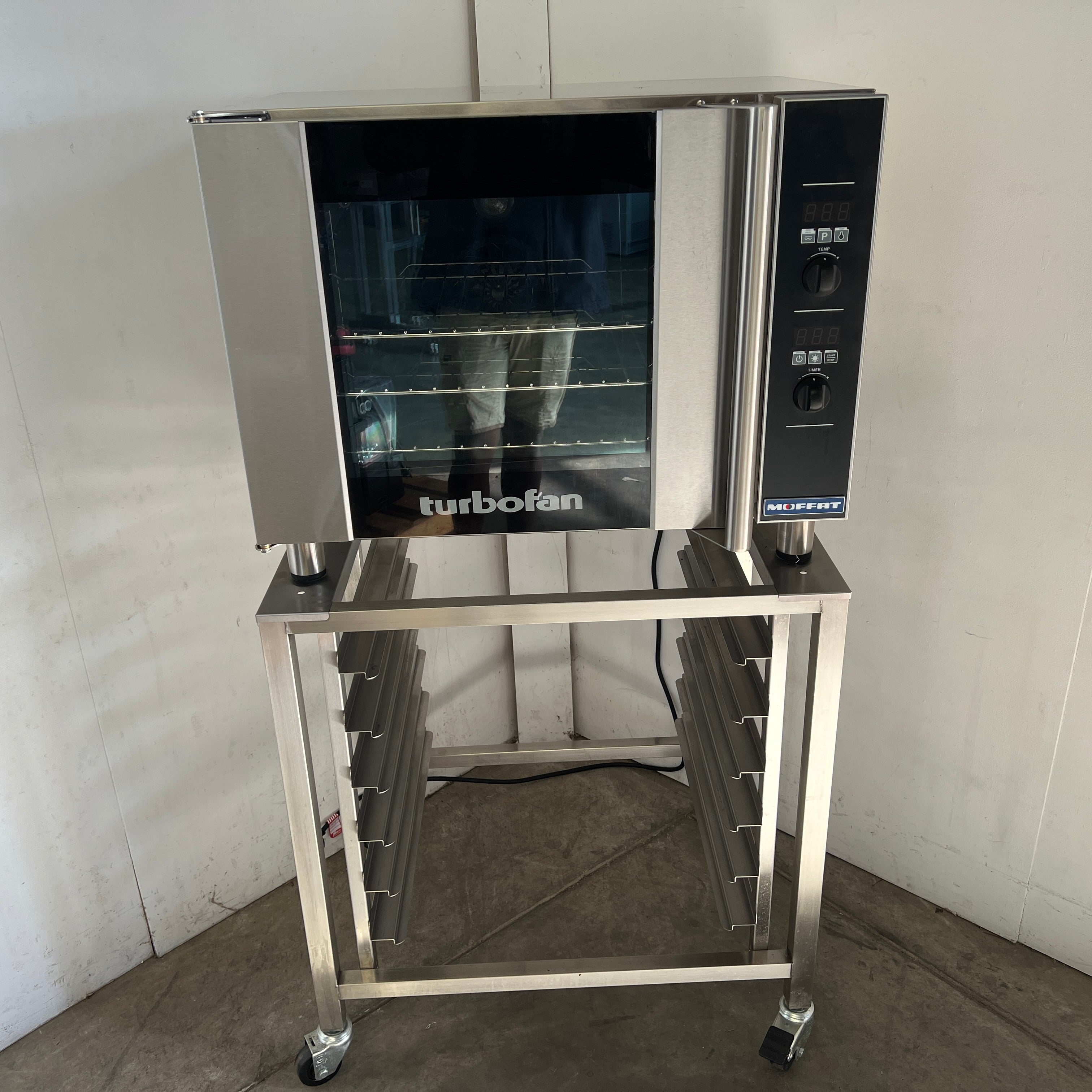 Turbofan E31D4 4 Tray Convection Oven + Stand
