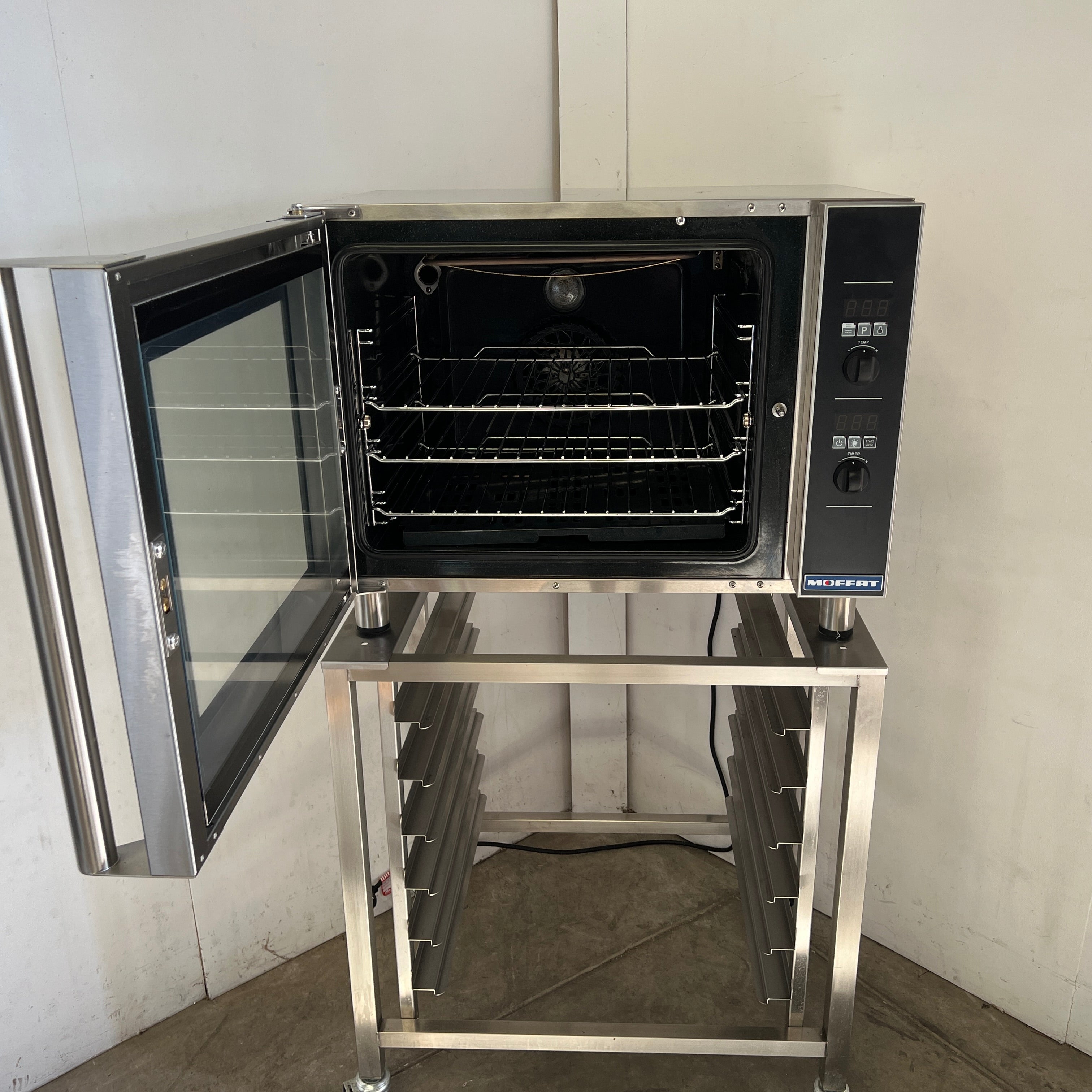 Turbofan E31D4 4 Tray Convection Oven + Stand