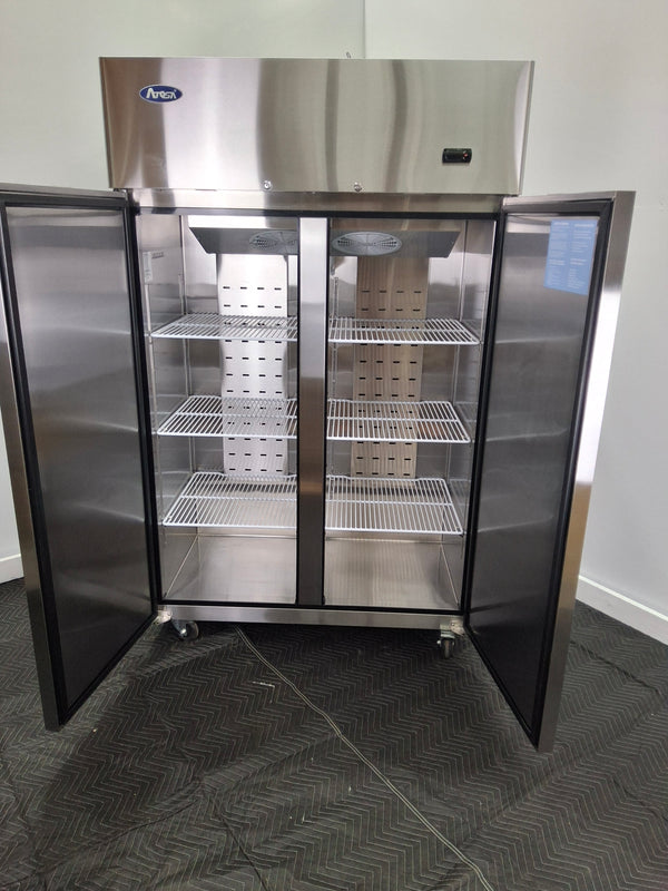 Atosa YBF9218GR Upright Fridge