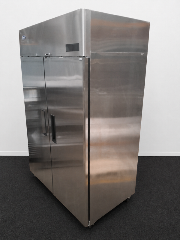 Atosa MBF8005GR Upright Fridge