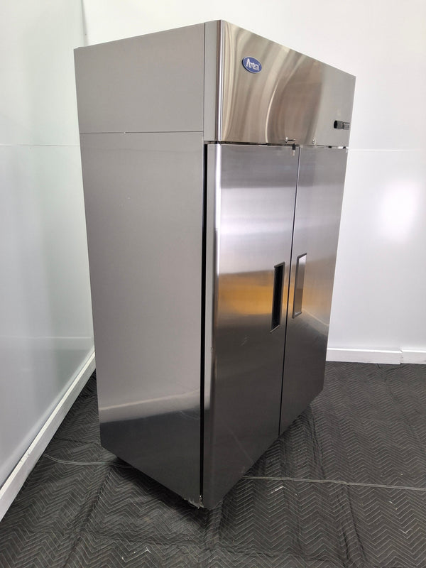 Atosa YBF9218GR Upright Fridge