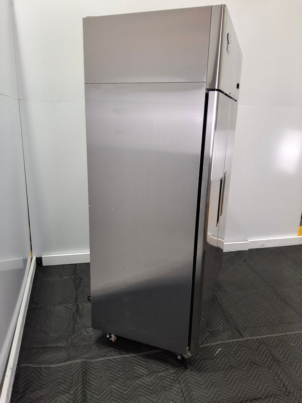 Atosa YBF9219GR Upright Freezer