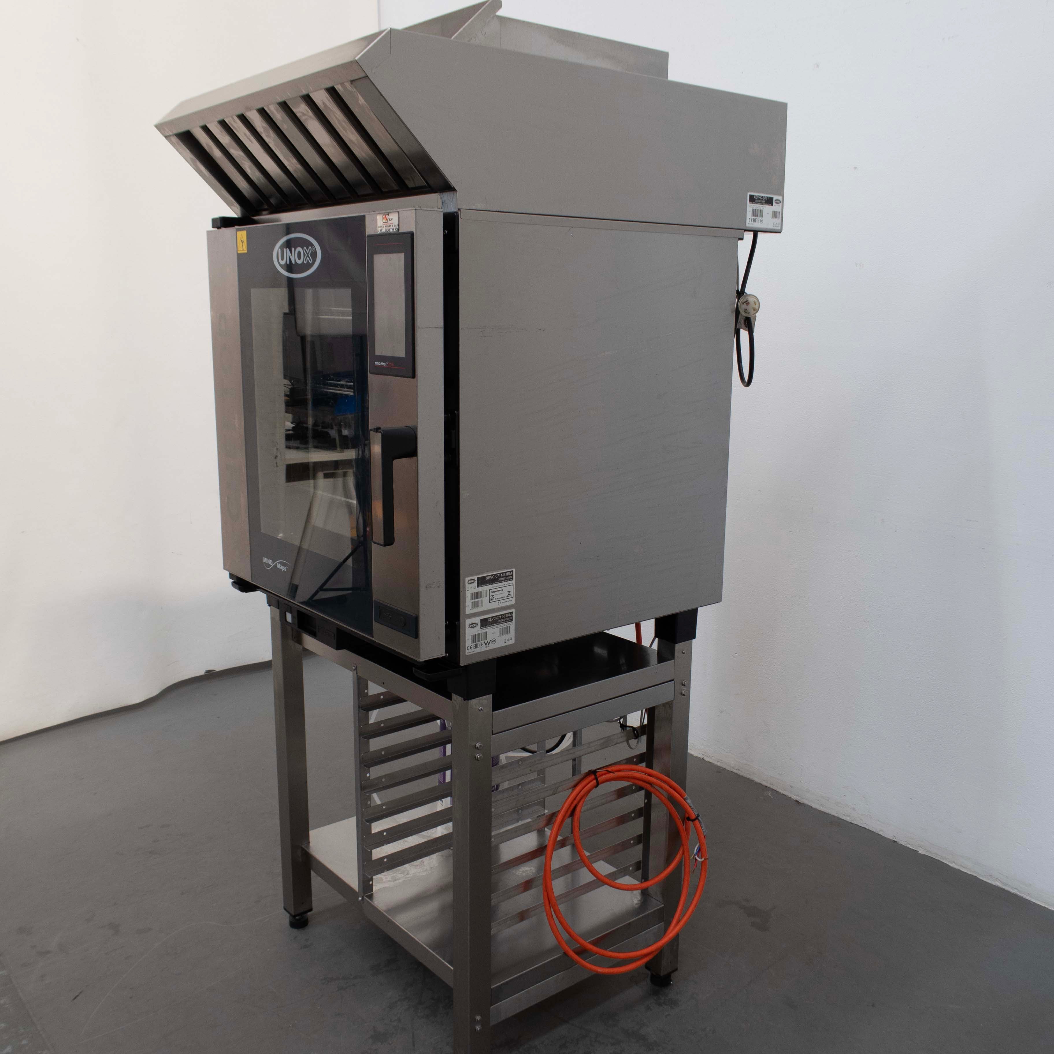 Unox XEVC-0711-E1RM Combi Oven + Hood with Steam Condensor