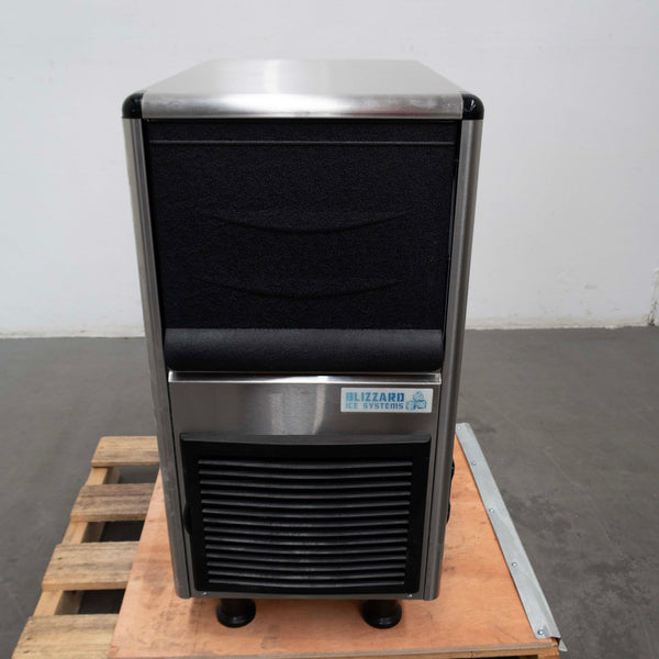Blizzard SN-25C Ice Machine