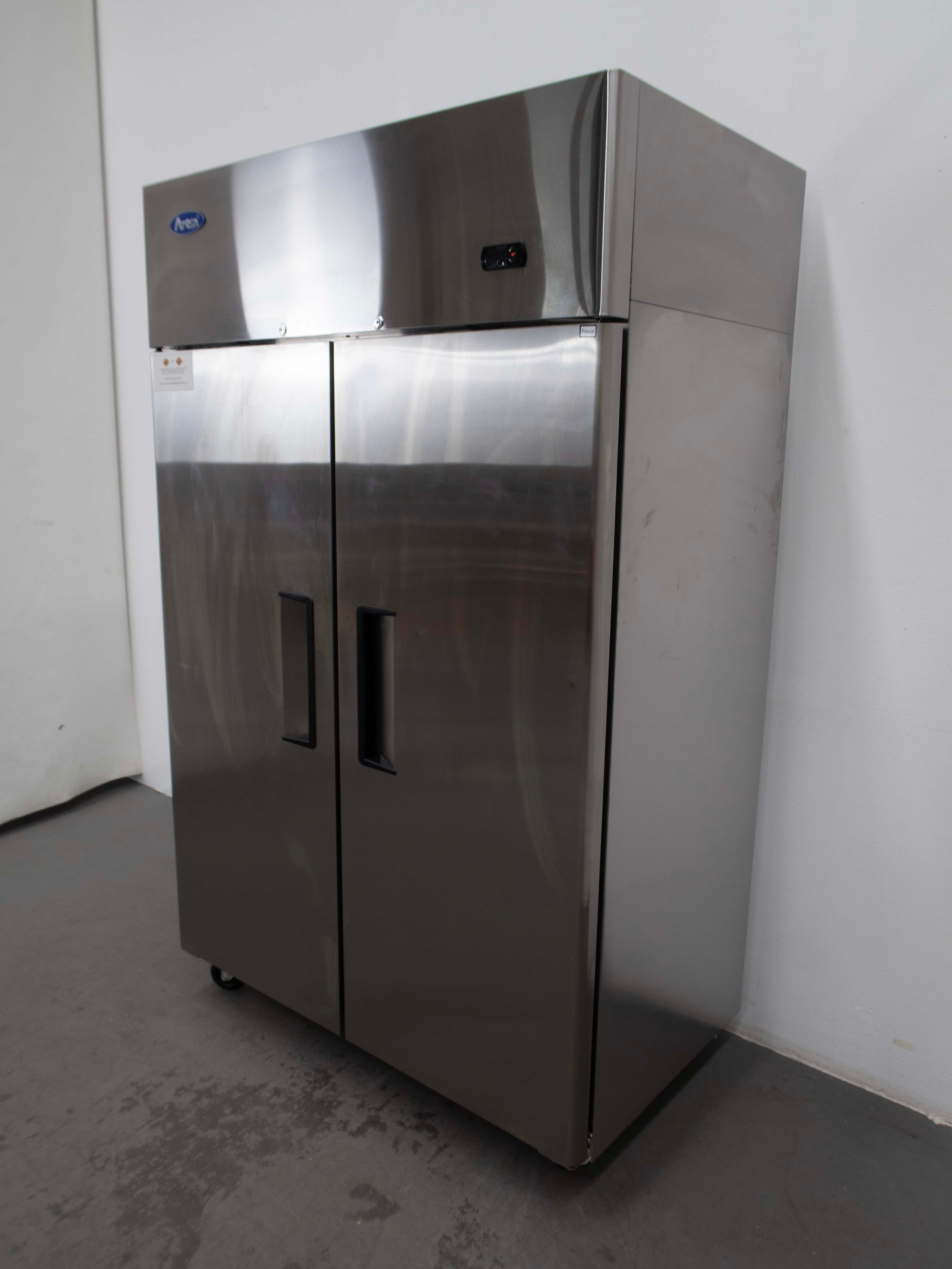 Atosa YBF9219 Upright Freezer