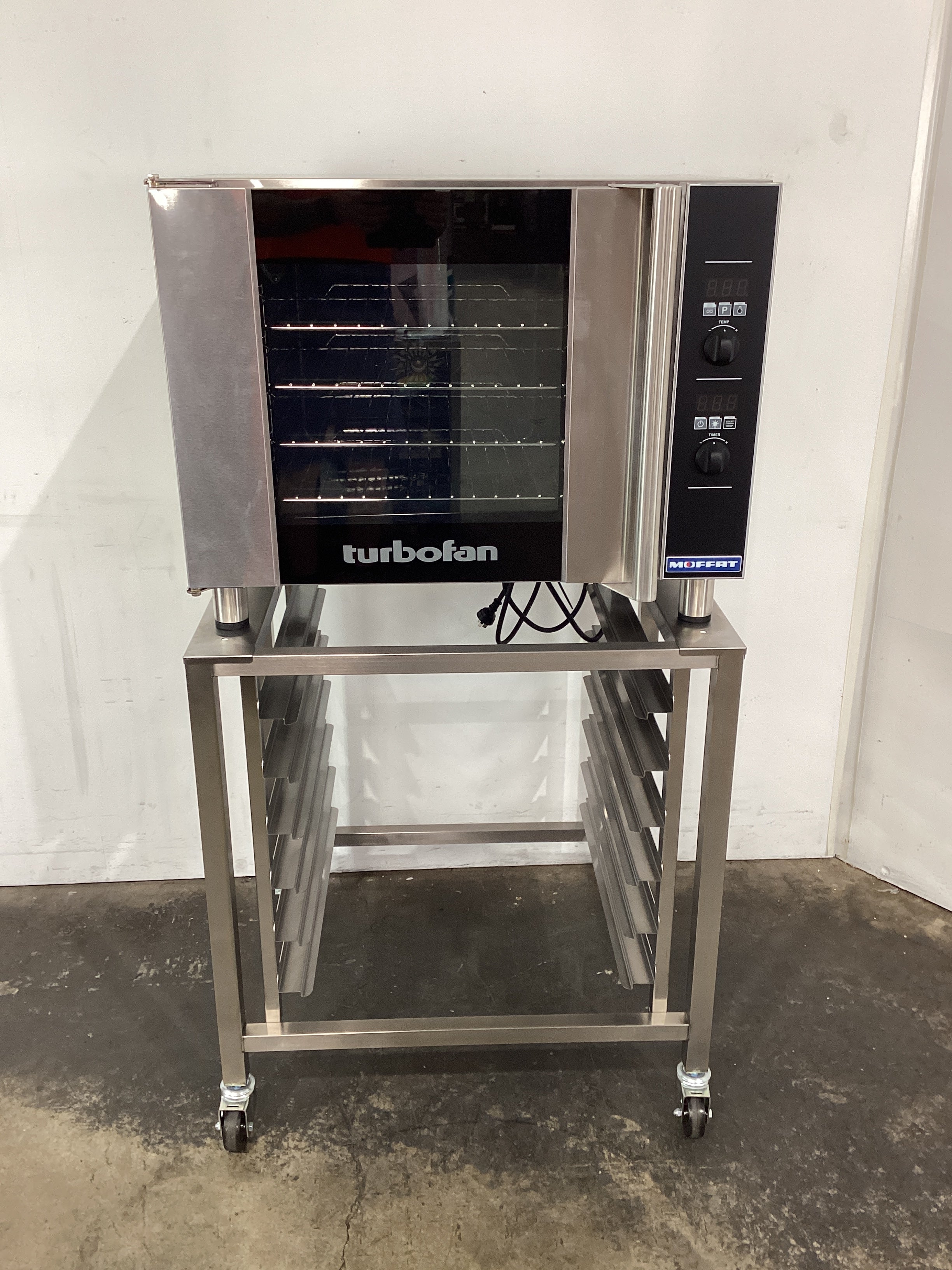 Turbofan E31D4 Convection Oven + Stand