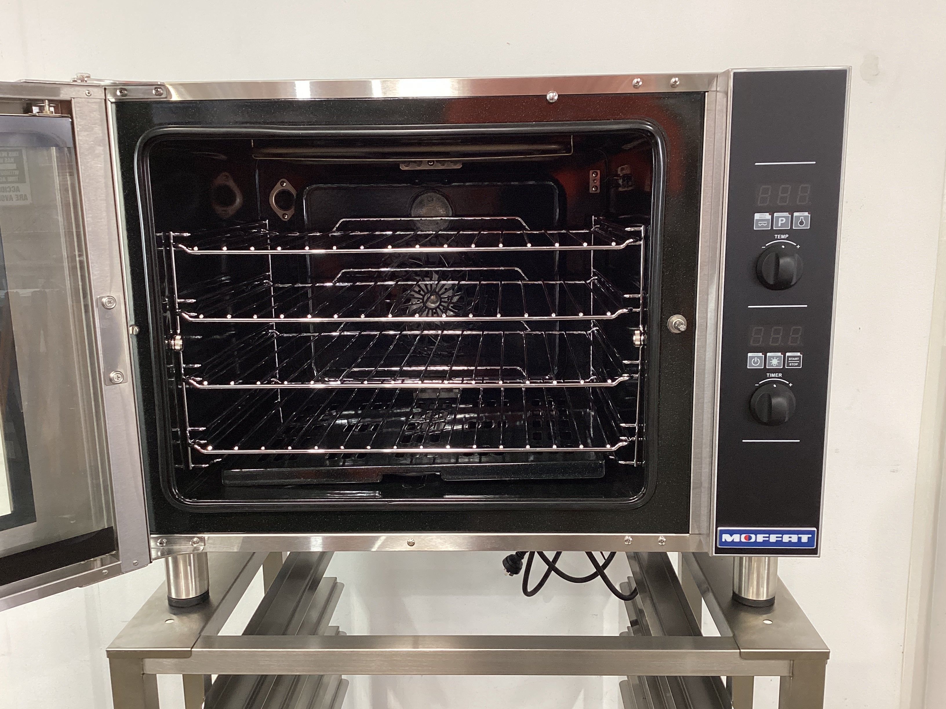 Turbofan E31D4 Convection Oven + Stand