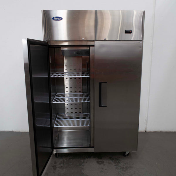 Atosa YBF9219 Upright Freezer