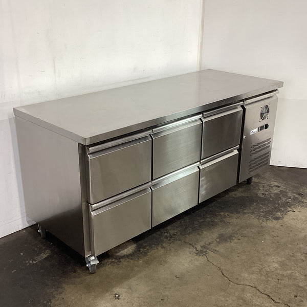 FED-X XUB7C18S3D Undercounter Fridge