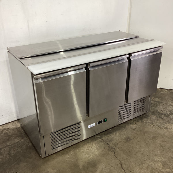 FED-X XGNS1300S Salad Prep Fridge