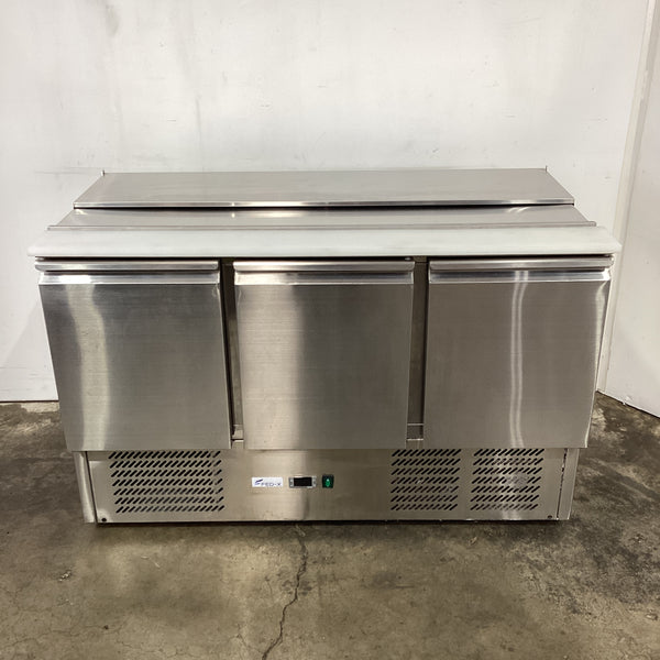 FED-X XGNS1300S Salad Prep Fridge