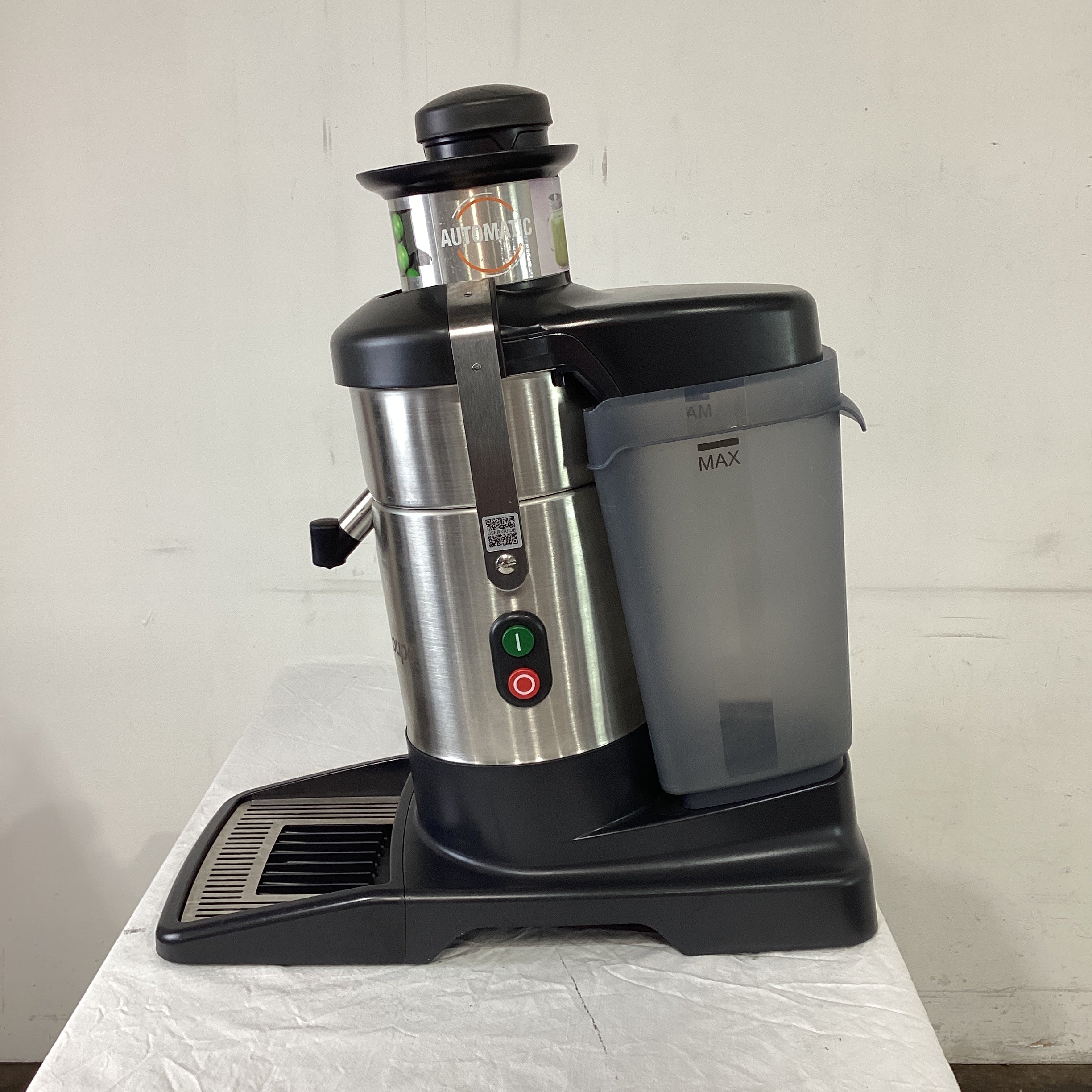 Robot Coupe J100 Centrifugal Juicer